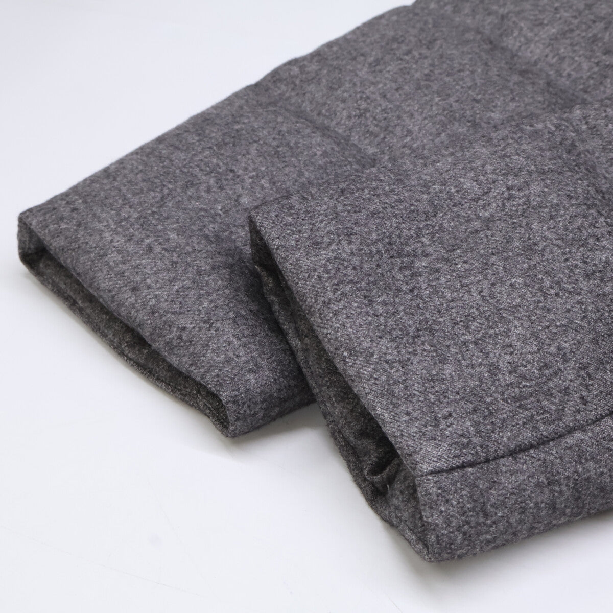 HERNO Herno [Beautiful condition/Domestic authenticity] PI0328U PIACENZA cashmere x silk fur/hooded down jacket 48