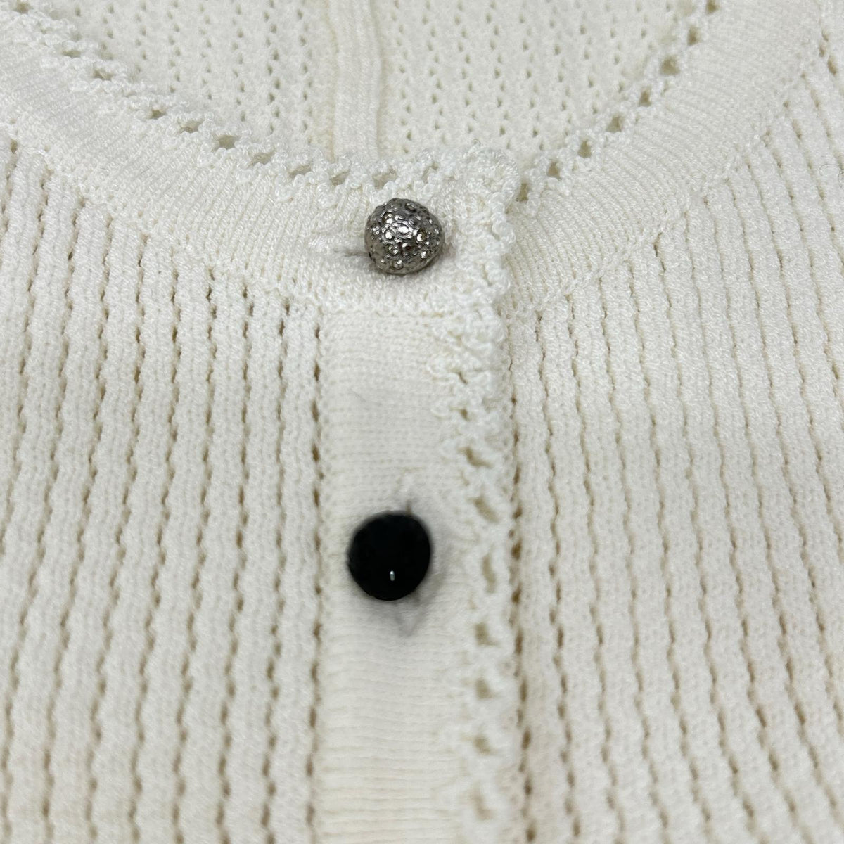 CHANEL シャネル 07年クルーズコレクション 07C P30229K00331 ビジューボタン カーディガン トップス