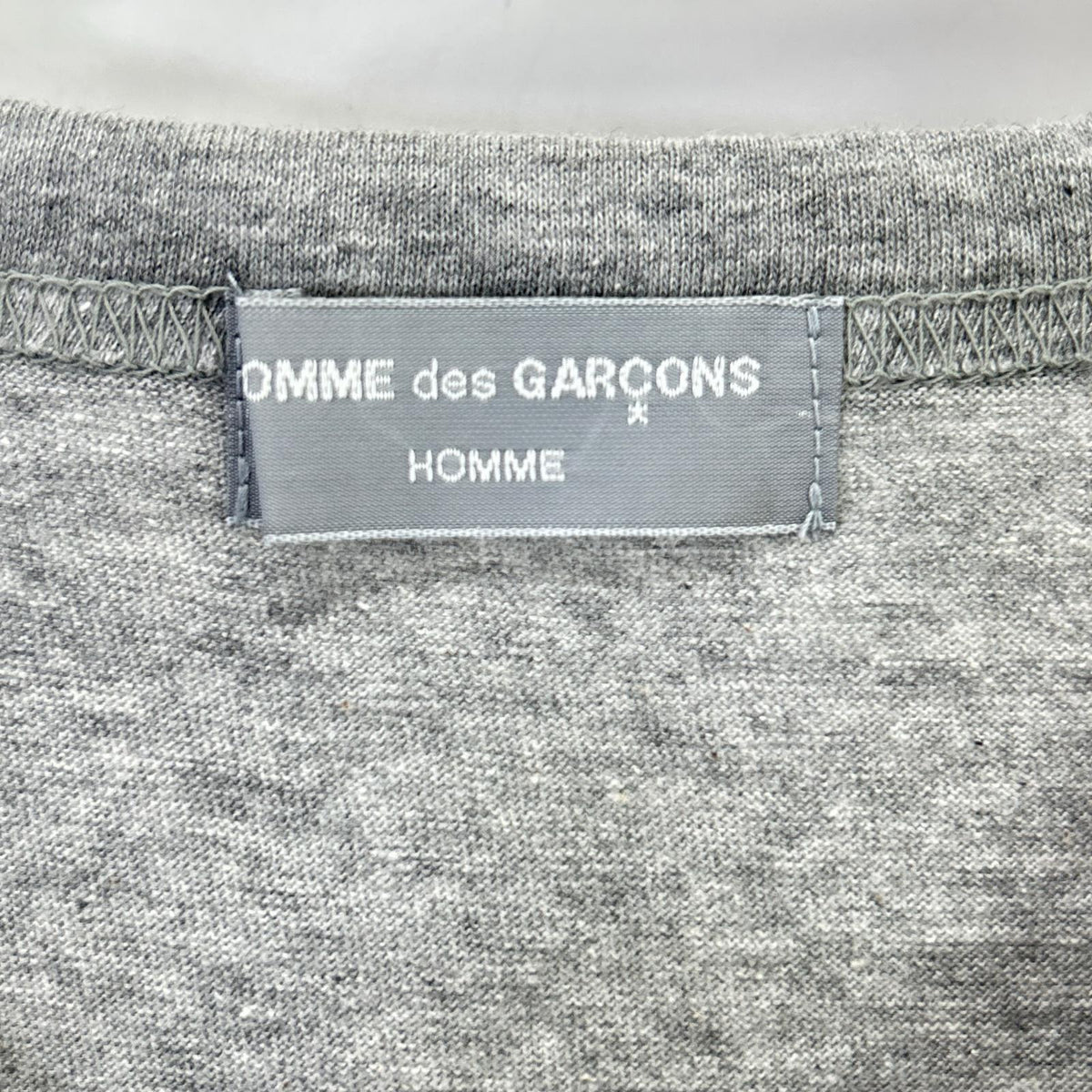 COMMEdesGARCONS HOMME Comme des Garçons Homme 90s Tanaka Homme HT-020410 gray logo-print V-neck T-shirt, top