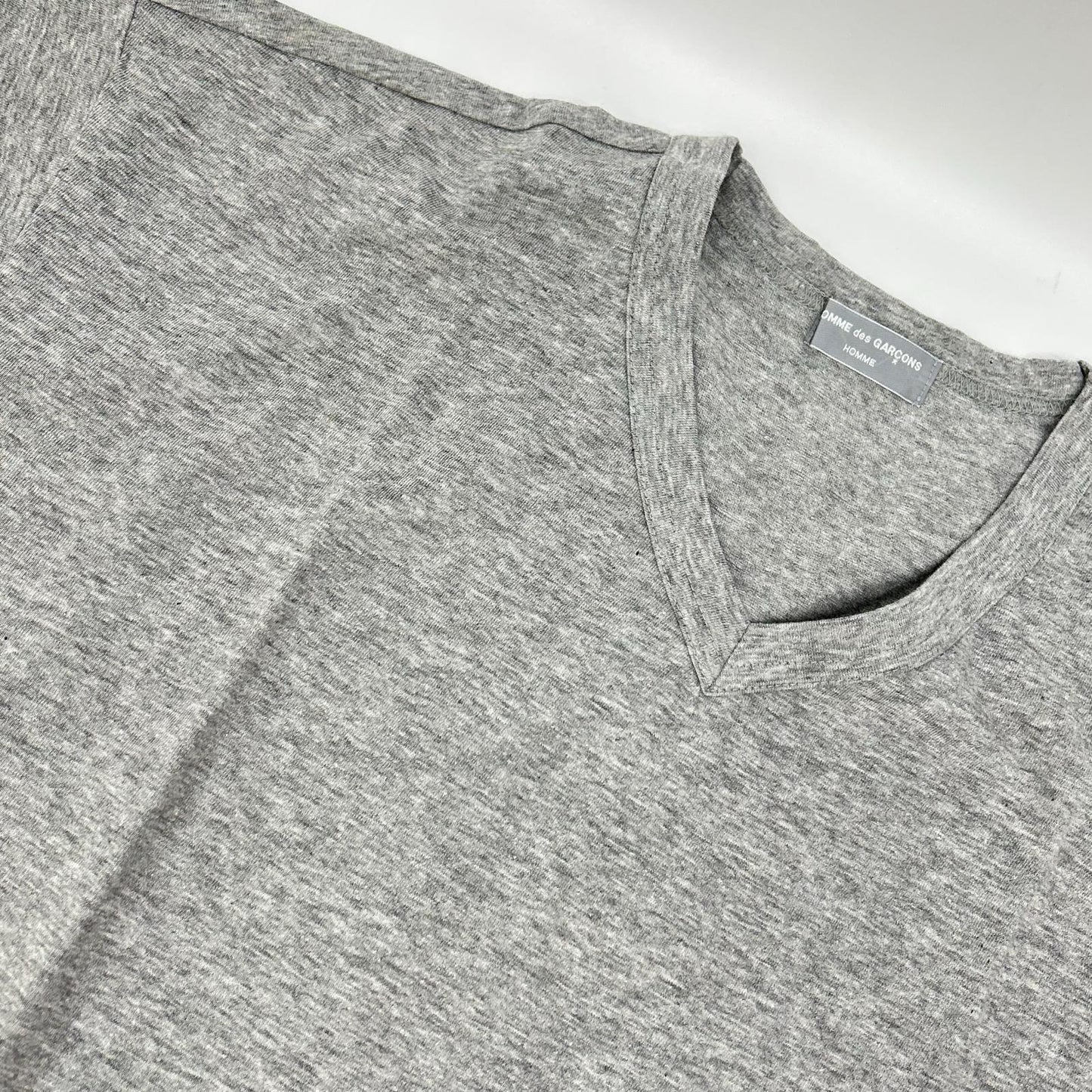 COMMEdesGARCONS HOMME コムデギャルソンオム 90s 田中オム HT-020410 グレー ロゴプリント VネックTシャツ トップス