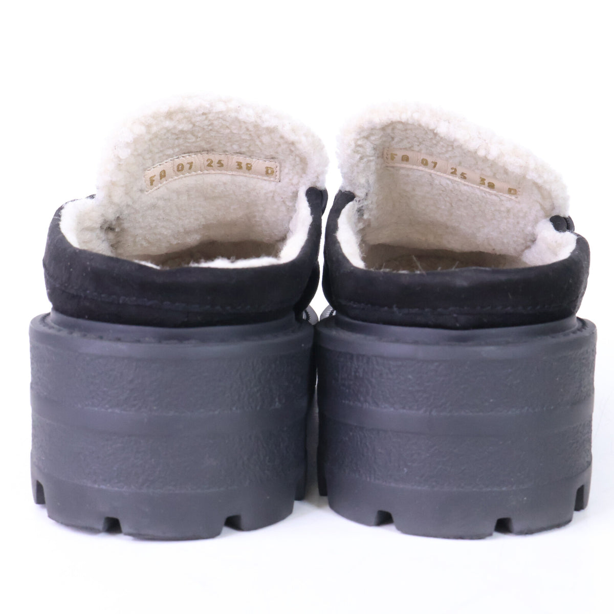 DIOR [Excellent condition] Dior Boy shearling mule shoes