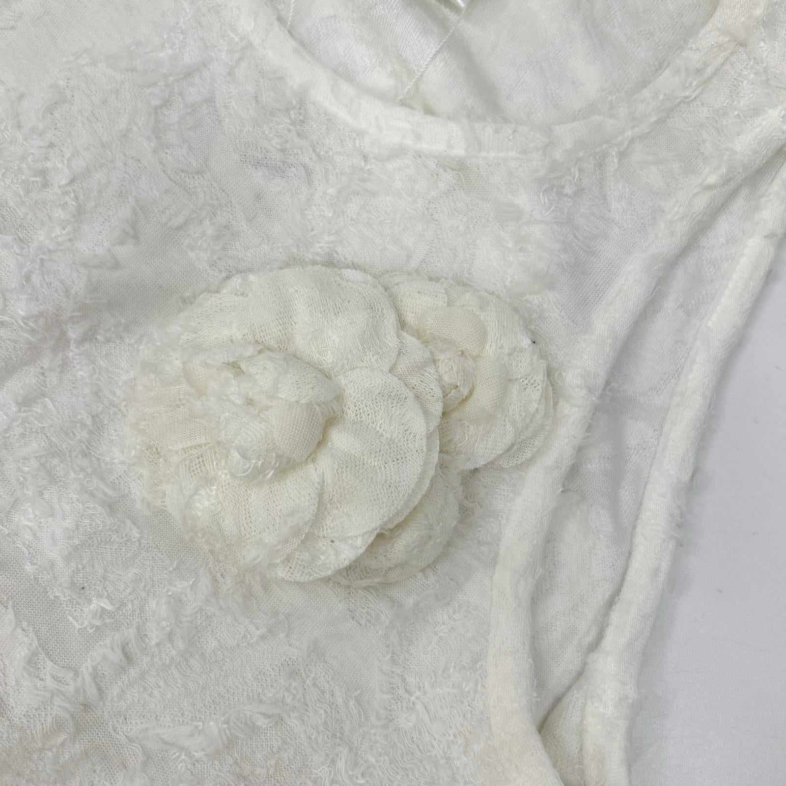 CHANEL シャネル P50933 ホワイト カメリアコサージュ ノースリーブニット トップス