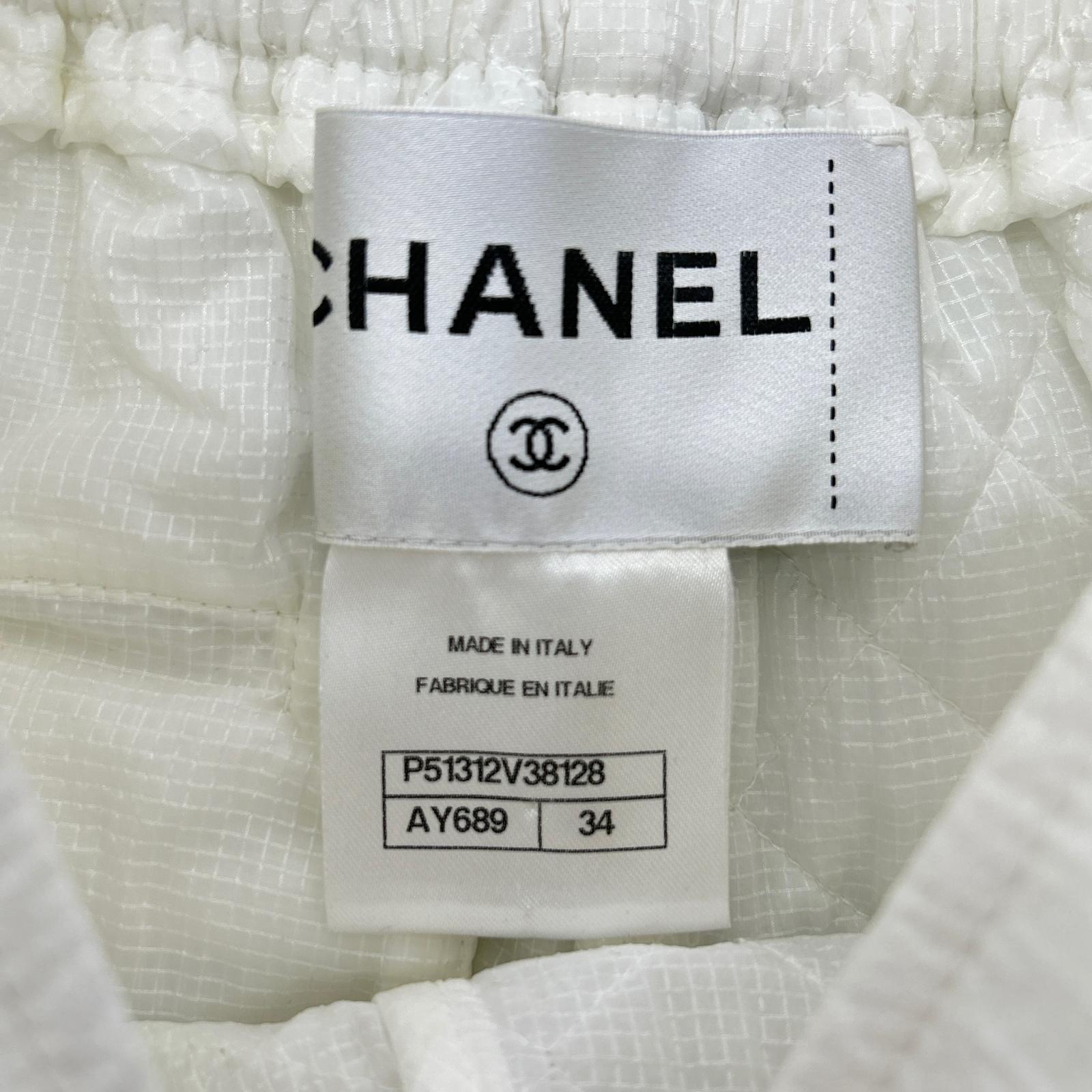 CHANEL シャネル P51312 ホワイト ココマークボタン キルティング ウエストゴム ナイロンショーツ ボトムス