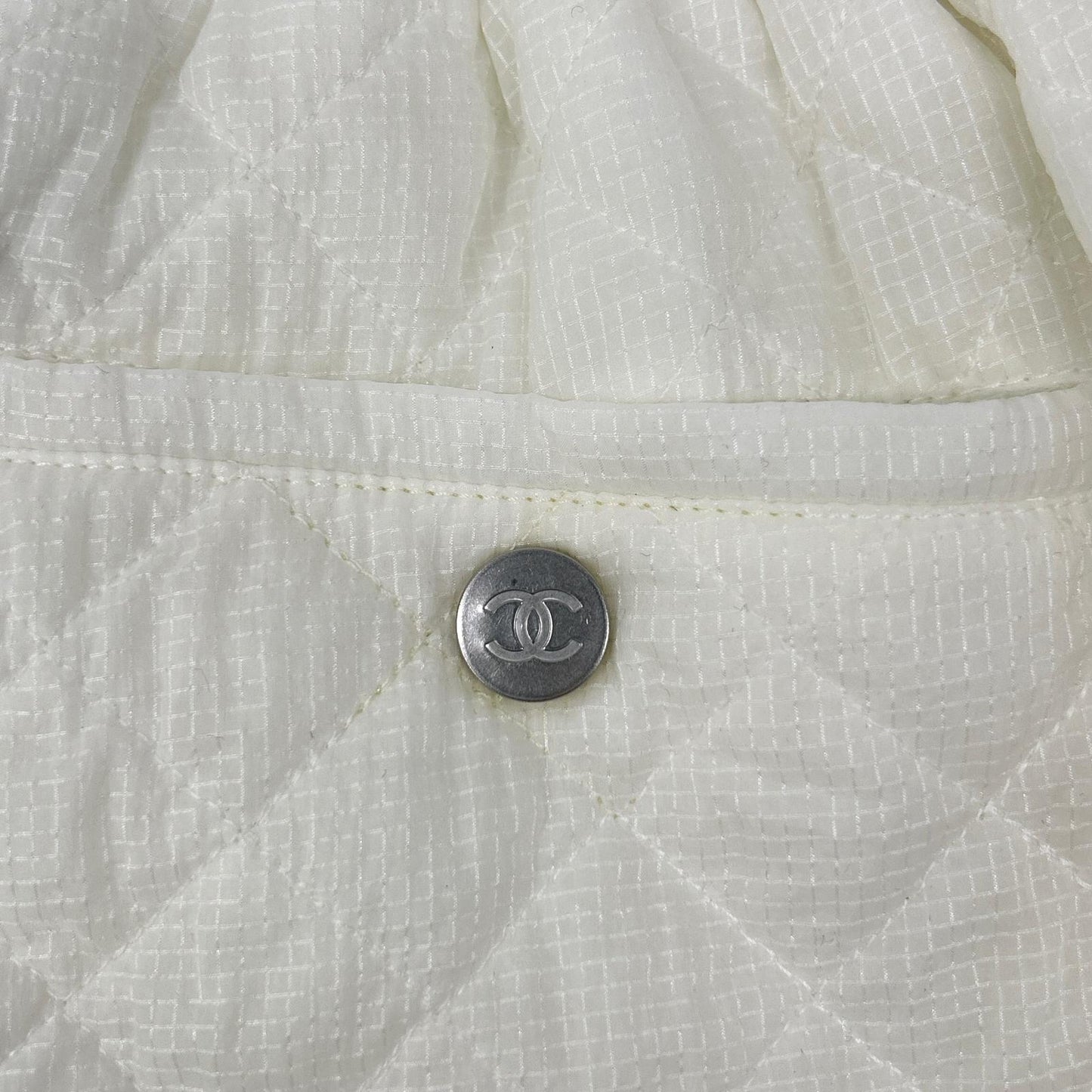 CHANEL シャネル P51312 ホワイト ココマークボタン キルティング ウエストゴム ナイロンショーツ ボトムス