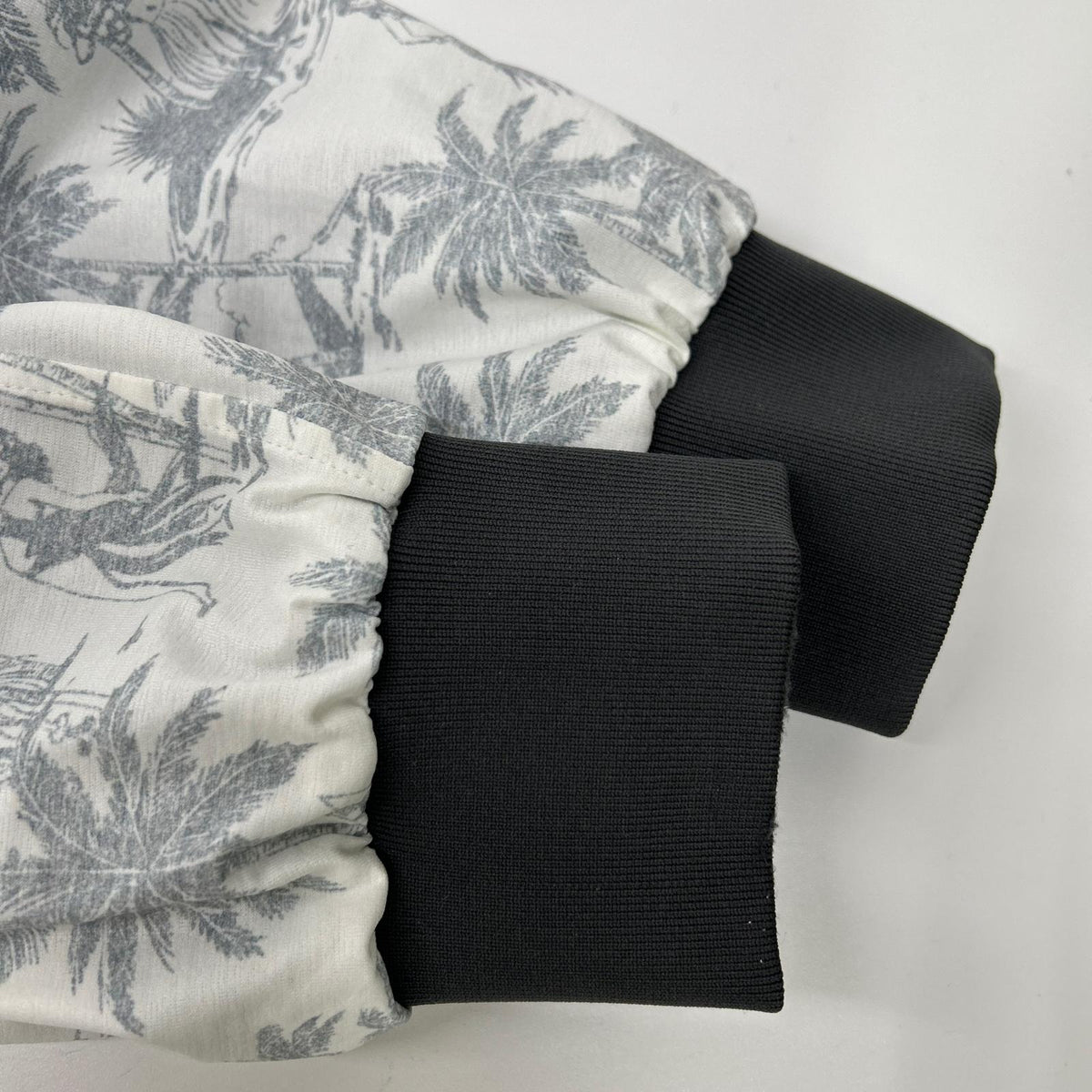 Travis Mathew 7AJ061 Black×Palm Tree Reversible Bomber Jacket Jacket