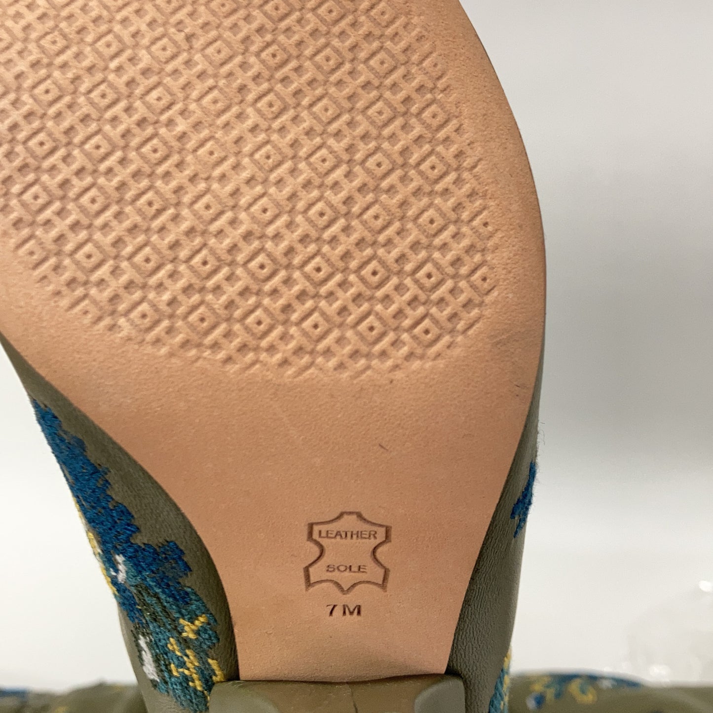 像新的一样 Lila 90 褶皱和刺绣 20AW 及膝靴 鞋子 7M 女式