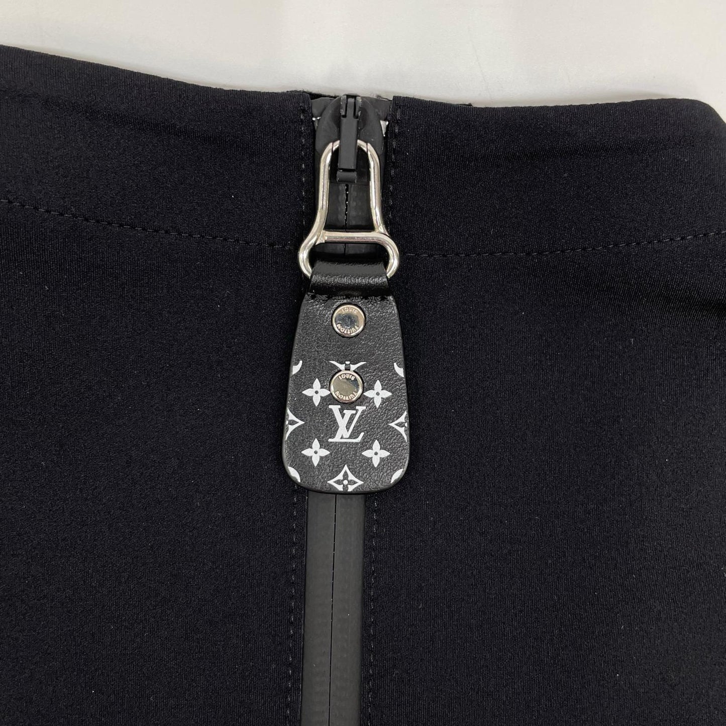 LOUIS VUITTON ルイヴィトン 【美品/国内正規/23年製】RW231W G72 FOBL32 ウエストカットオフ ボディスーツ