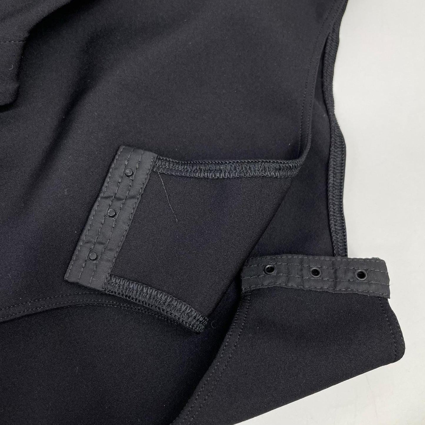 LOUIS VUITTON ルイヴィトン 【美品/国内正規/23年製】RW231W G72 FOBL32 ウエストカットオフ ボディスーツ