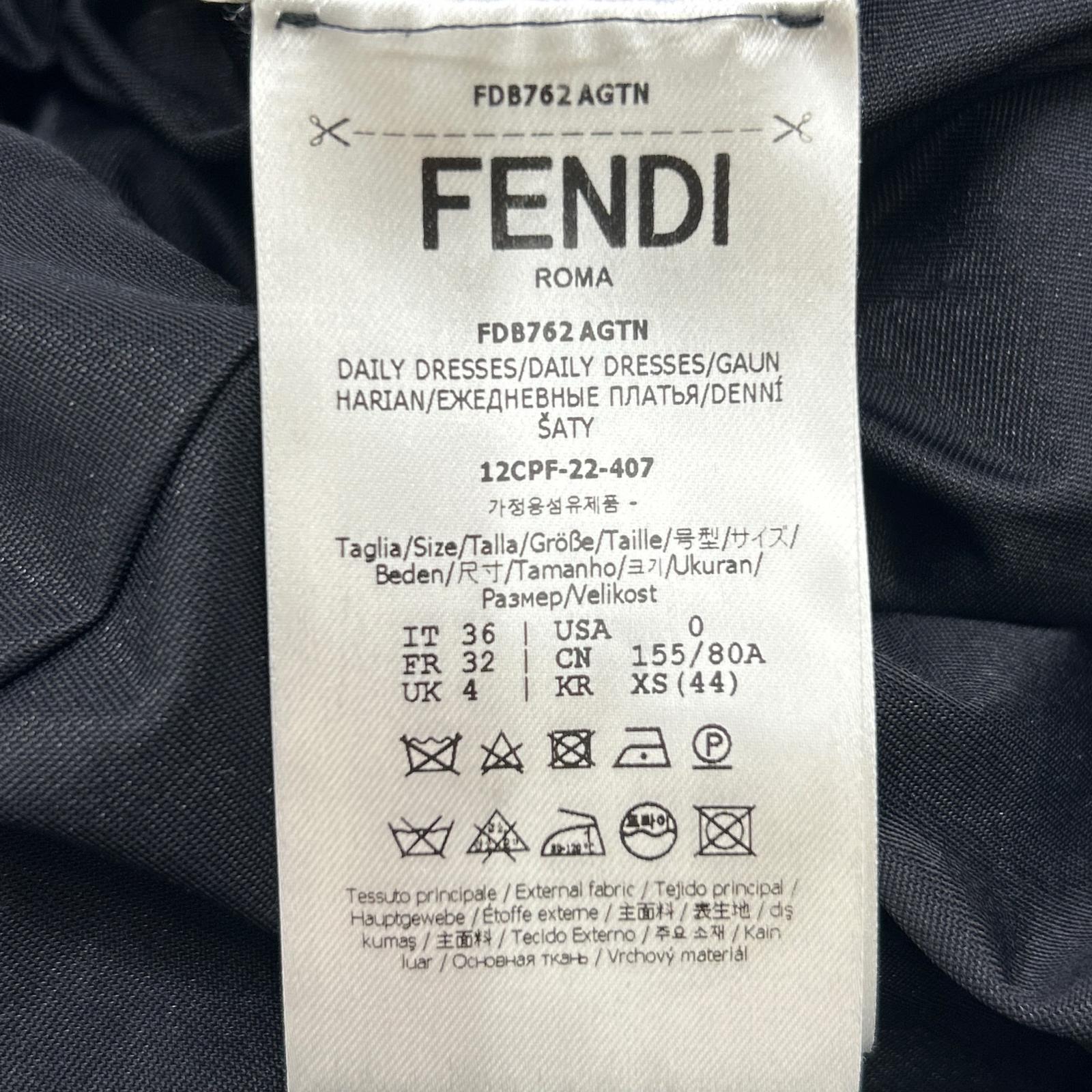 FENDACE フェンダーチェ ブラック FDB762 ブローチ付 ノースリーブ ドレスワンピース ワンピース