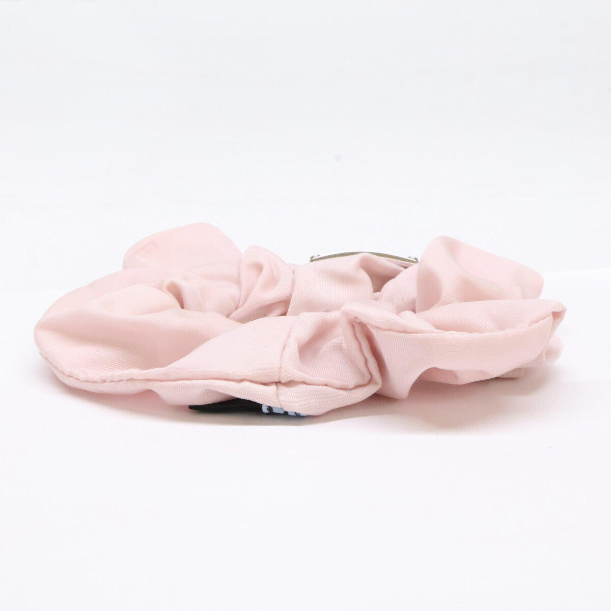 PRADA 1IF015 Re-Nylon triangle logo nylon scrunchie hair accessory