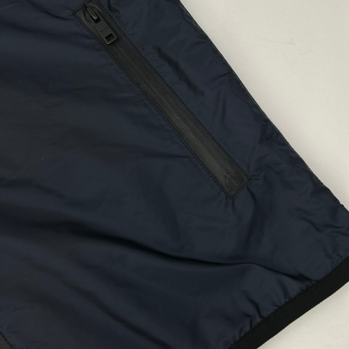 PRADA プラダ 21年製 SJC568 R191 Q86 ネイビー ジップアップフーディ トップス