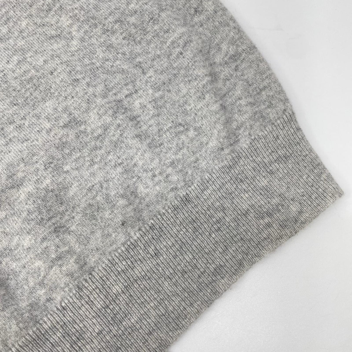 BRUNELLO CUCINELLI ブルネロクチネリ グレー カシミヤ タートルネックニット トップス
