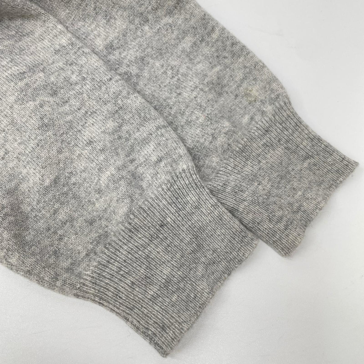 BRUNELLO CUCINELLI ブルネロクチネリ グレー カシミヤ タートルネックニット トップス