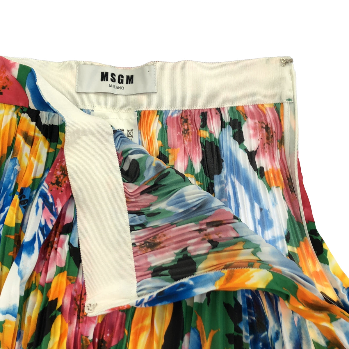MSGM エムエスジーエム 2642MDD112P フラワープリント プリーツ アシンメトリースカート ボトムス