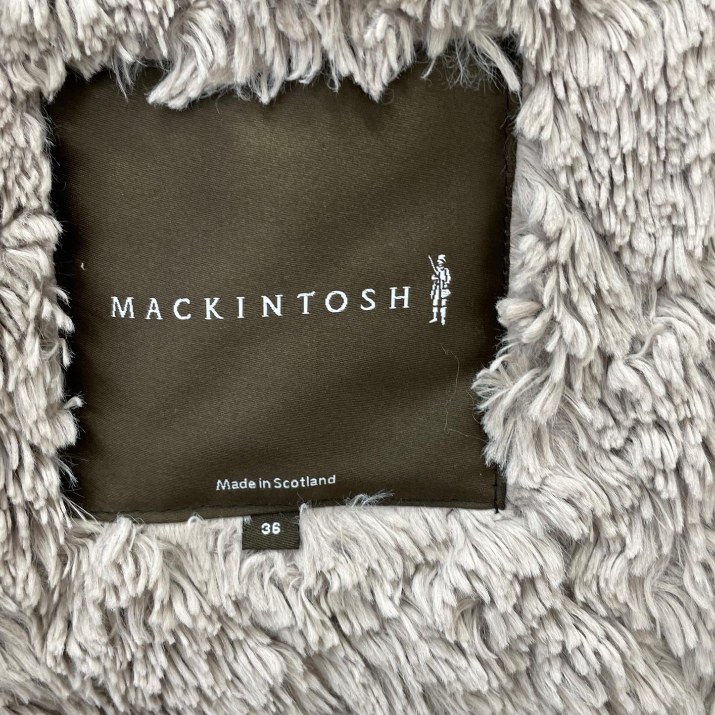 MACKINTOSH 麦金托什 棕色 内衬羊羔绒 菱格 36码 大衣