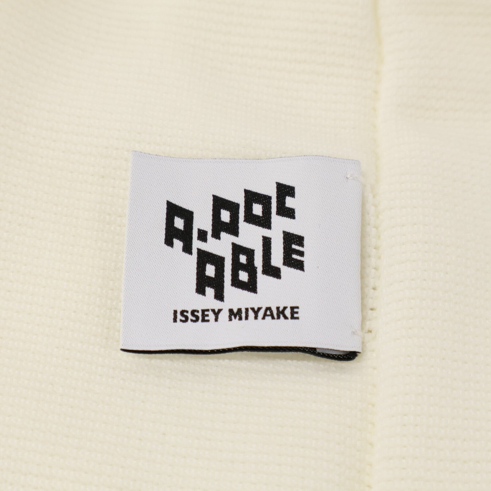 ISSEIMIYAKE A.POC イッセイミヤケエイポック AT11KK414 ホワイト コットン×ナイロン ハーフスリーブデザインニットプルオーバー トップス
