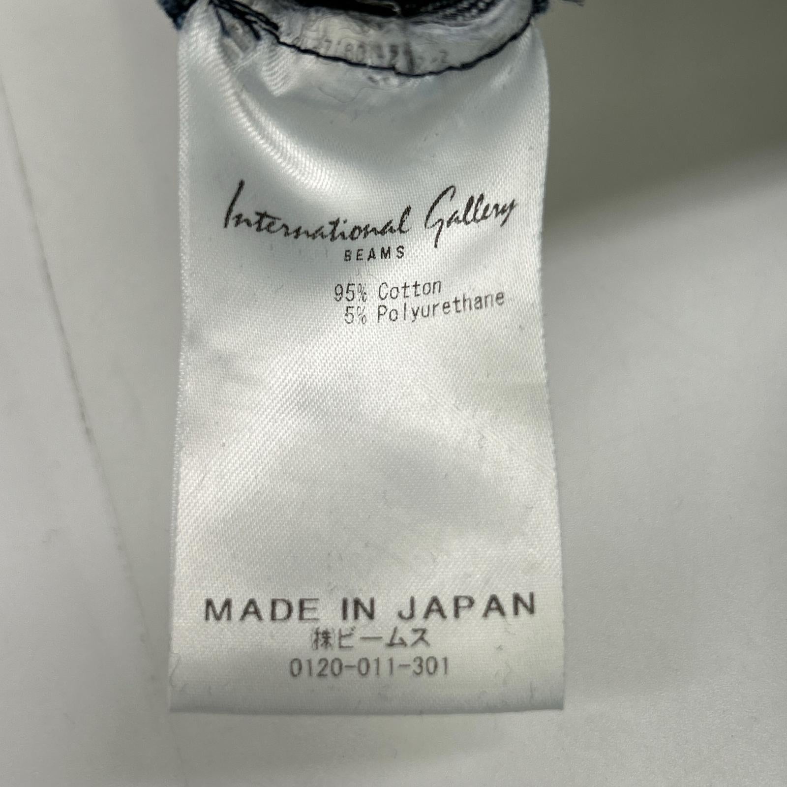 International Gallery BEAMS インターナショナルギャラリービームス 23-23-0027-262 インディゴ コットン センタープレスフレアデニムパンツ ボトムス