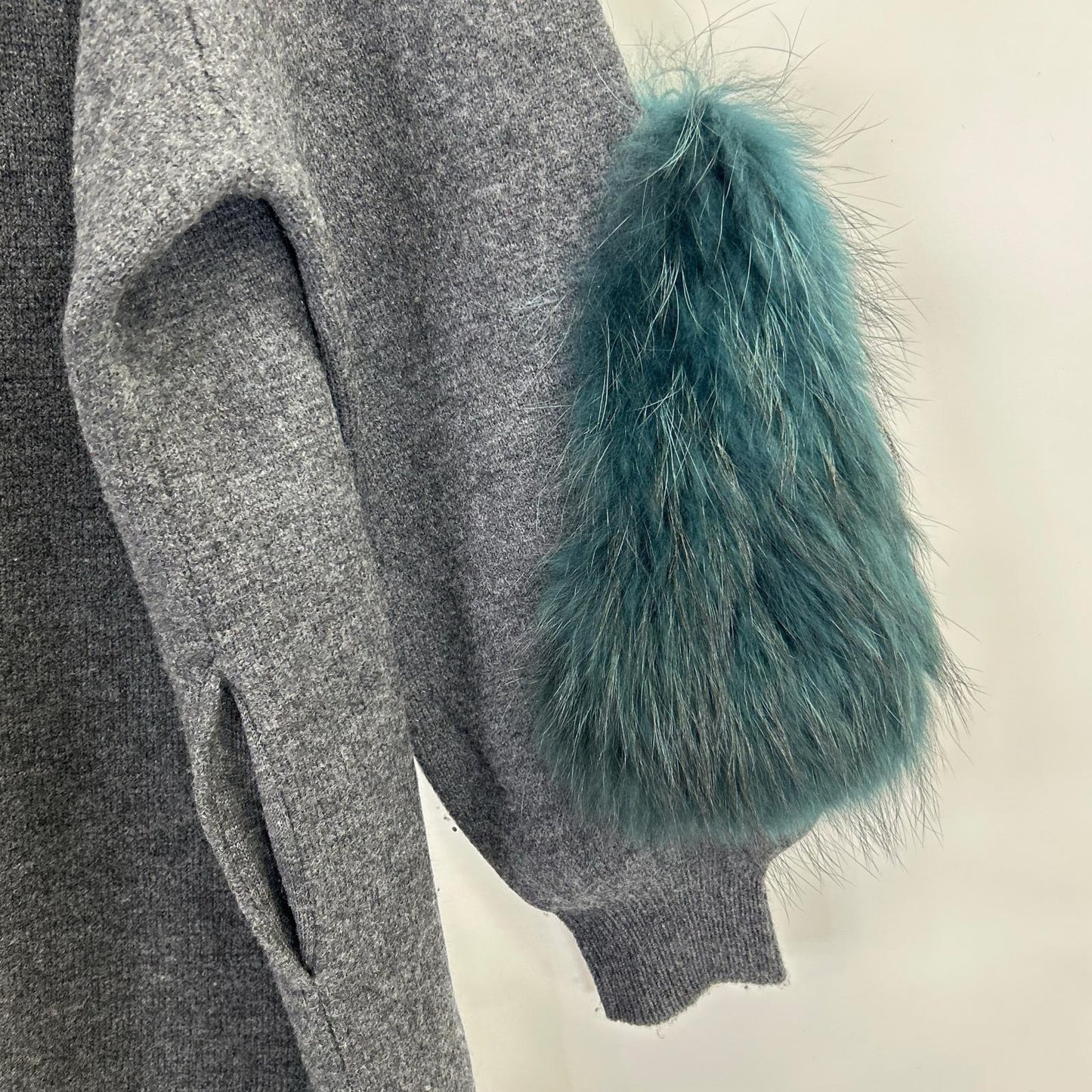 UN3D. Grey Faux Fur Cardigan Coat 38