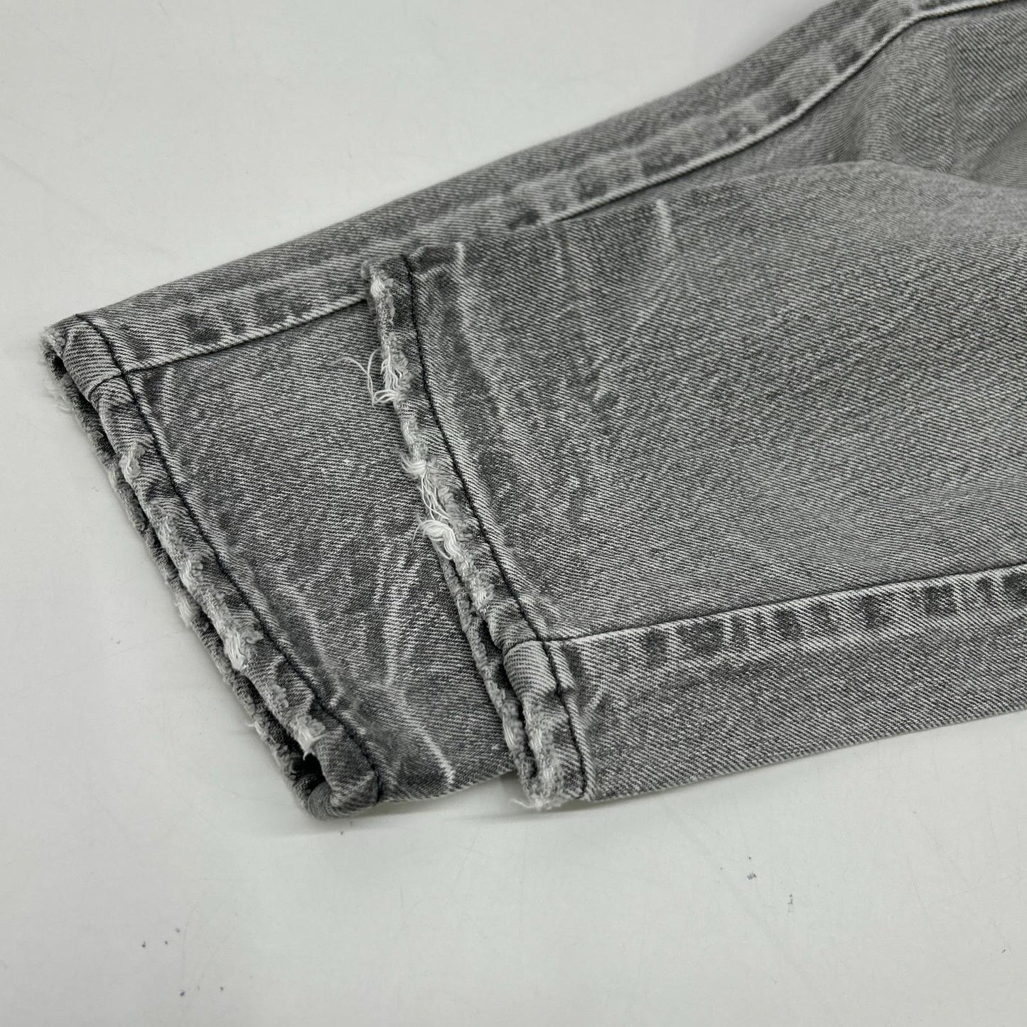upper hights アッパーハイツ ｸﾞﾚｰ ﾀﾞﾒｰｼﾞ加工 ﾃｰﾊﾟｰﾄﾞﾃﾞﾆﾑﾊﾟﾝﾂ ボトムス 22