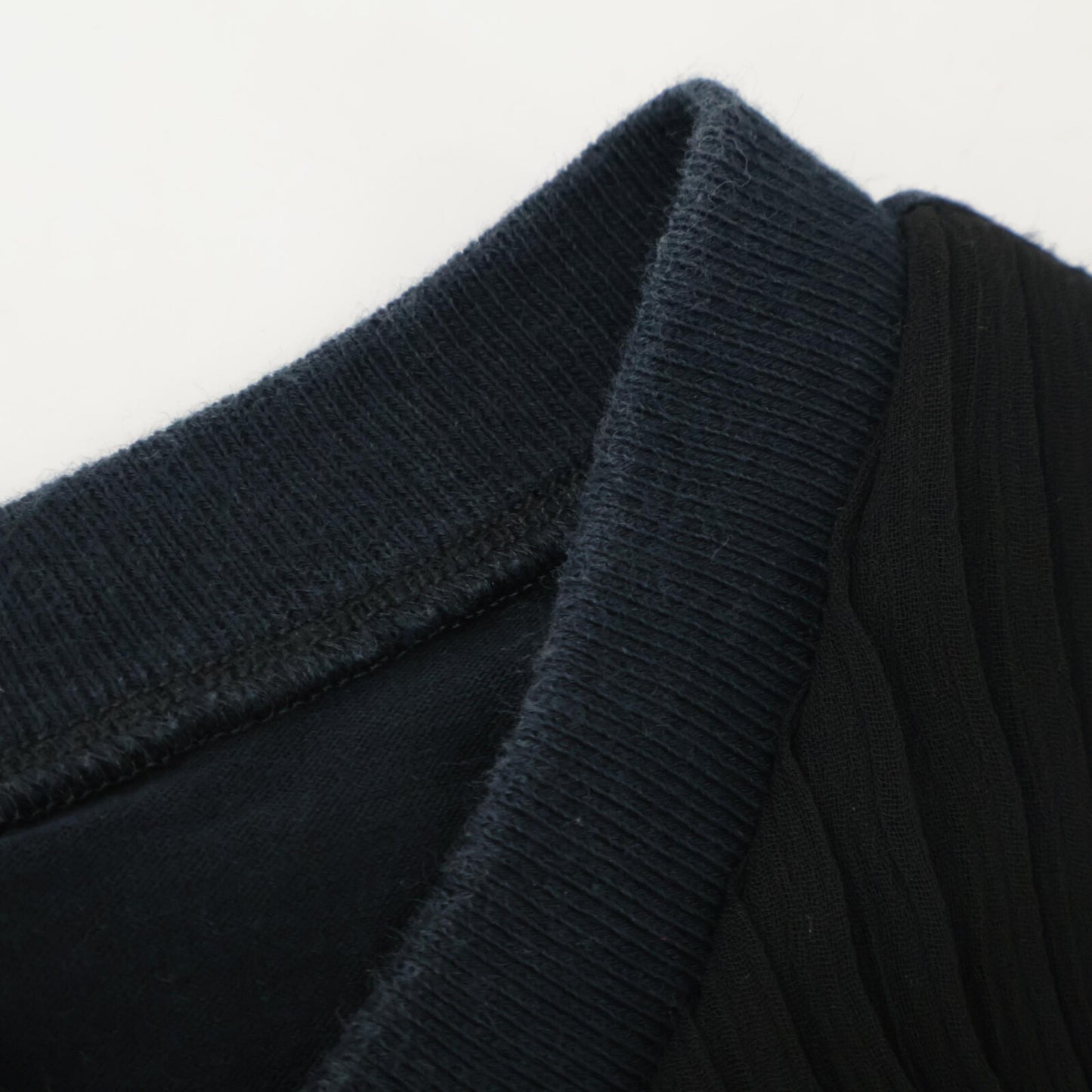 PRADA 35847R S161 Navy x Black Sheer Pleated Short Sleeve Cut and Sew Top