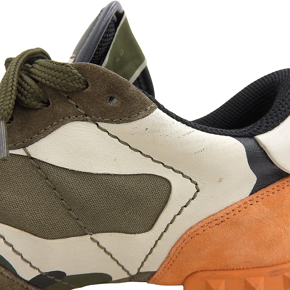 Valentino Garavani ヴァレンティノガラヴァーニ スエード カモフラスニーカー シューズ メンズ オレンジ×マルチカラー 40 FN723Y2 シューズ 40 メンズ