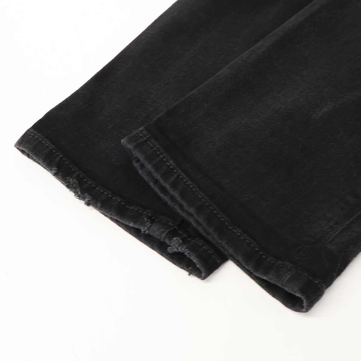 DSQUARED2 ディースクエアード S74LB0928 SKATER JEAN/溜冰裤 黑色 纽扣门襟 锥形牛仔裤 下装 46 男士