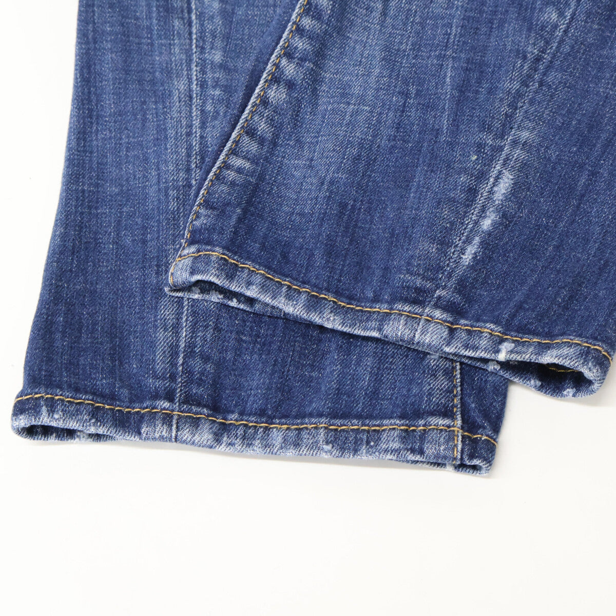 DSQUARED2 ディースクエアード S74LB0873 MEDIUM WASH 4 TIDY BIKER JEANS ﾌﾞﾙｰ ﾀﾞﾒｰｼﾞ加工 ﾎﾞﾀﾝﾌﾗｲﾃﾞﾆﾑﾊﾟﾝﾂ ボトムス 46 メンズ
