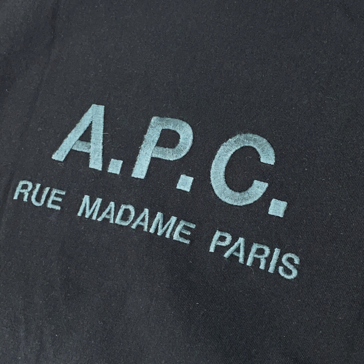 A.P.C. FREAK'S STORE Exclusive 24233-1-96751 Black Big Silhouette RUE MADAME TEE Top