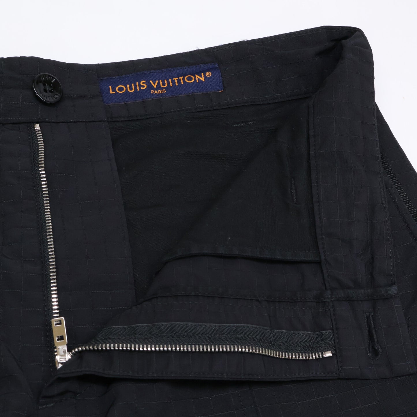 LOUIS VUITTON 路易威登 23SS RM232M YH7 HPP01W 棉质×尼龙 LV老花图案 短裤 下装