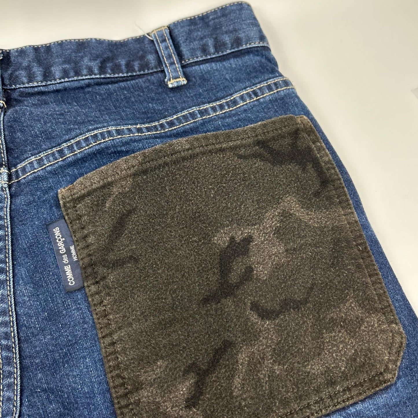 COMMEdesGARCONS HOMME コムデギャルソンオム HT-P026 17aw インディゴ カモフラウールポケット ジップフライ テーパードデニムパンツ ボトムス