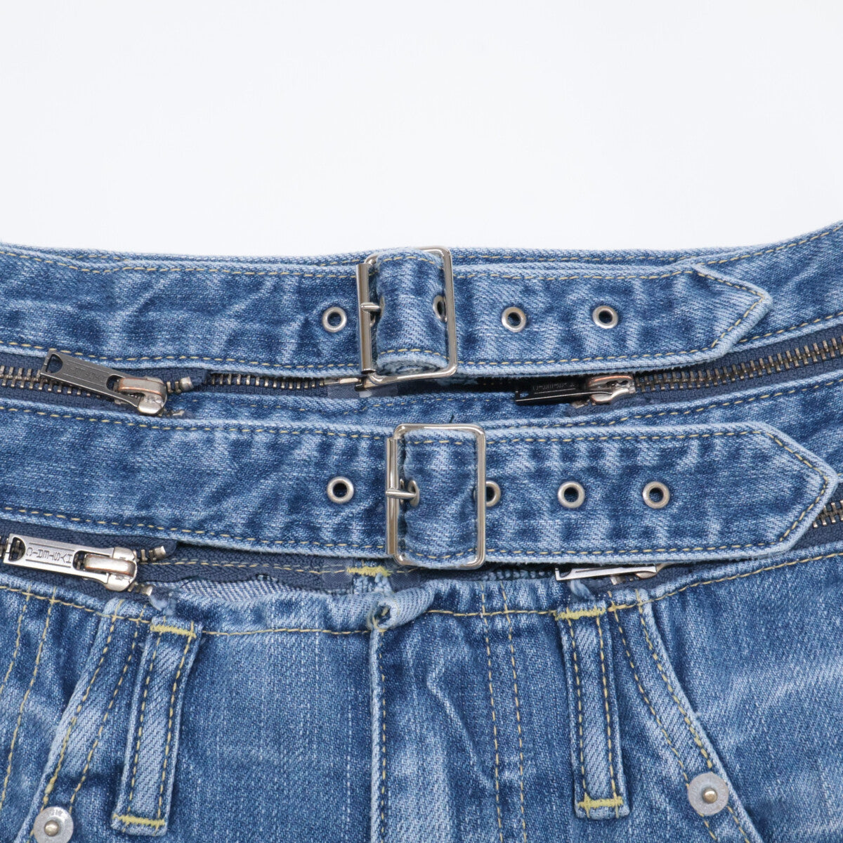 HYSTERIC GLAMOUR HYSTERIC GLAMOUR 01183AP12 深蓝色 做旧 ZIP 腰带锥形牛仔裤 下装