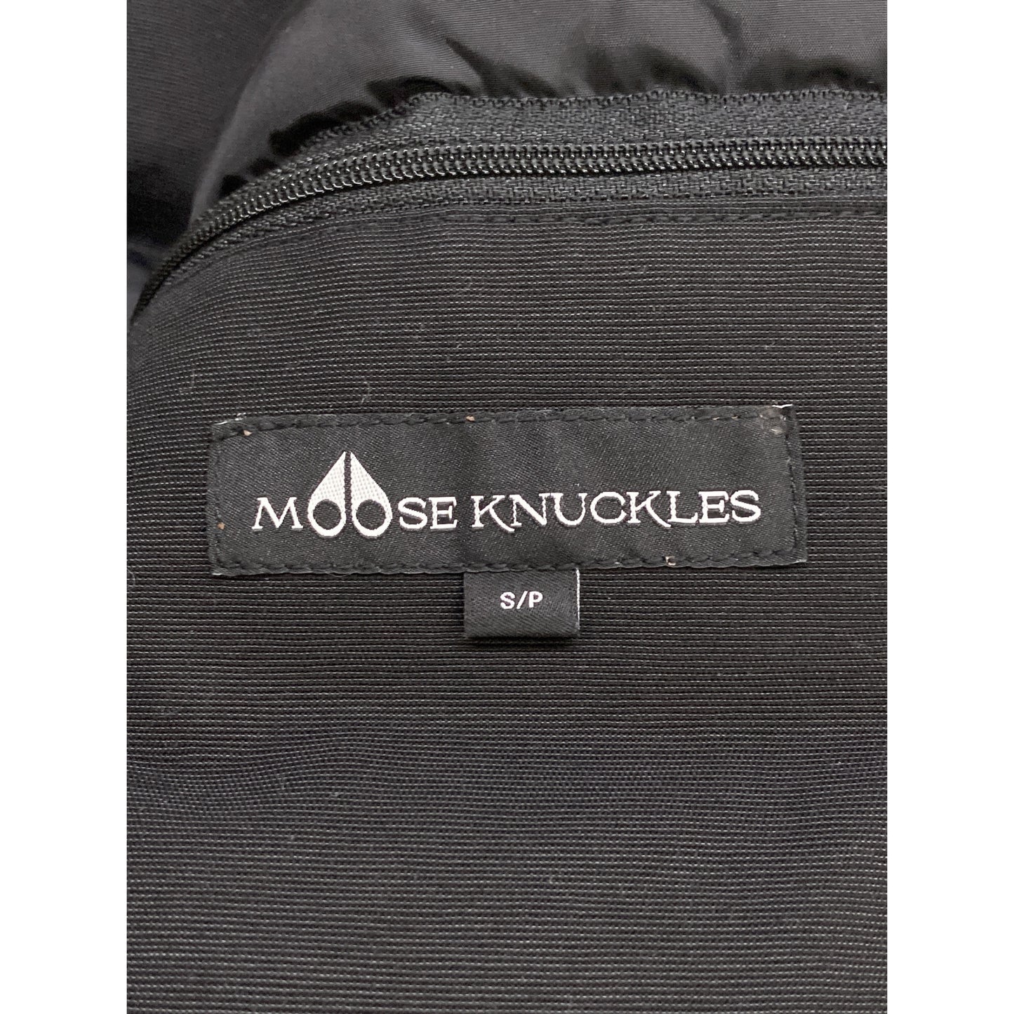 MOOSE KNUCKLES ムースナックルズ ブラック LITTLE RAPIDS BOMBER ファー付きフーデットダウンジャケット ジャケット