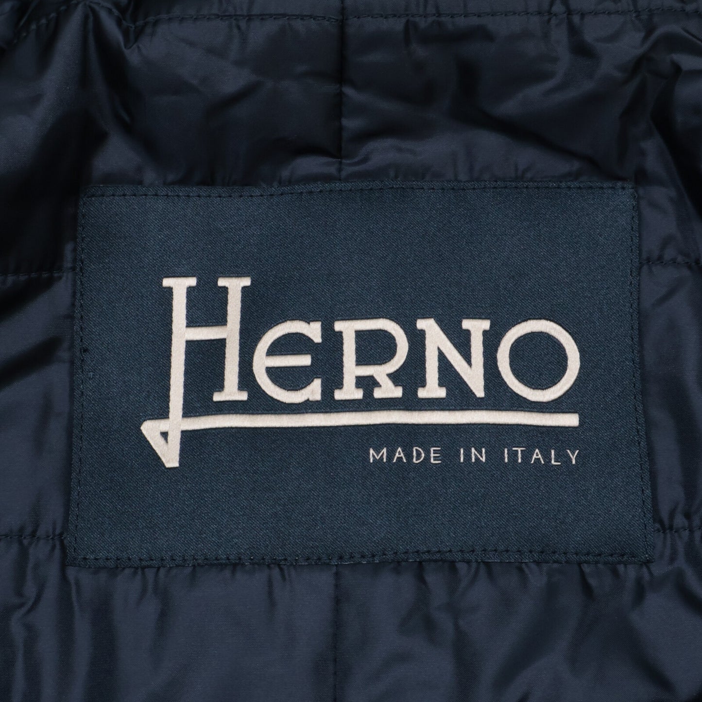 IM0155U-13275 海军蓝 HERNO TECH 尼龙叠层立领大衣 男款