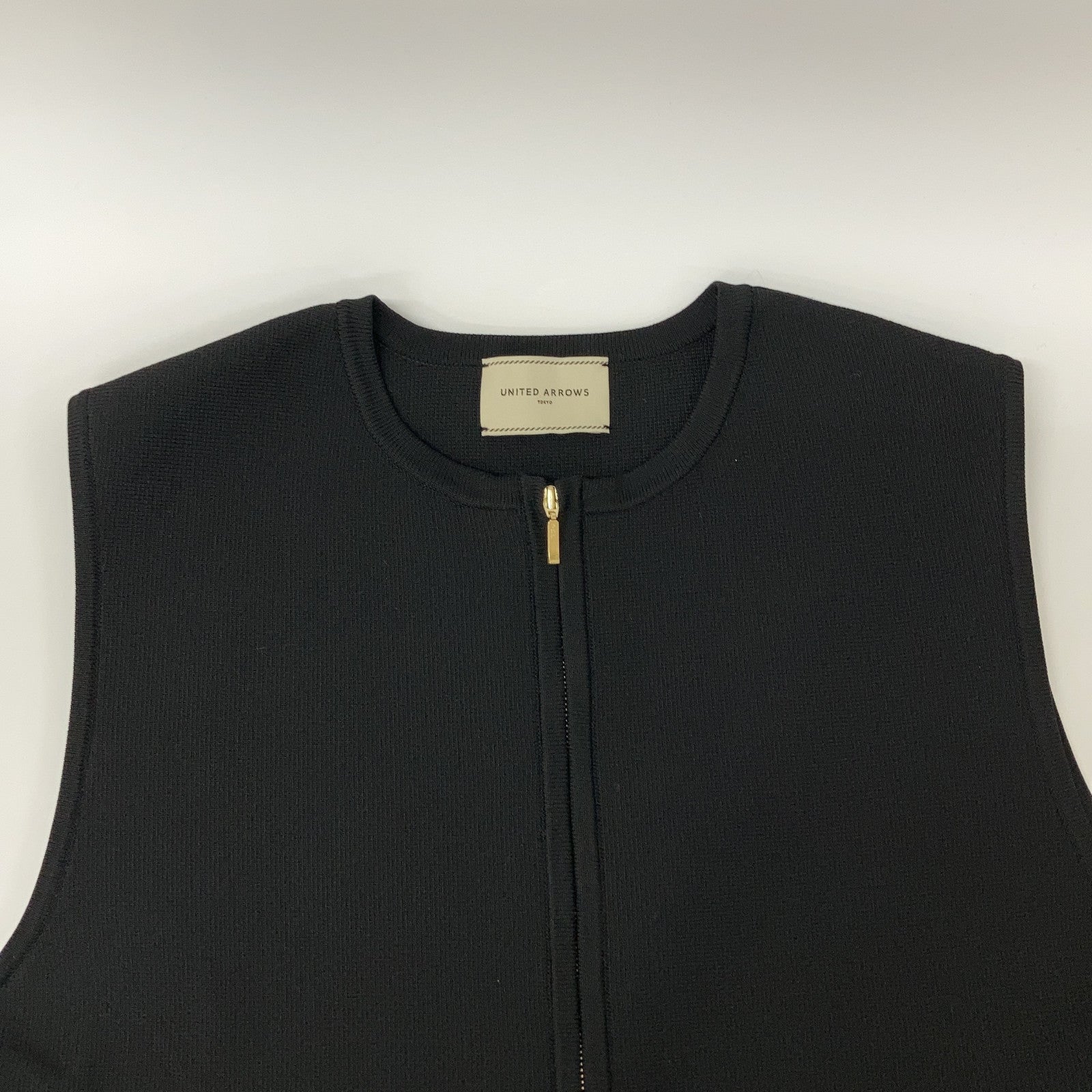 1518-106-1840 BLACK Polyester Faux Fur Combo Zip-up Vest for Women