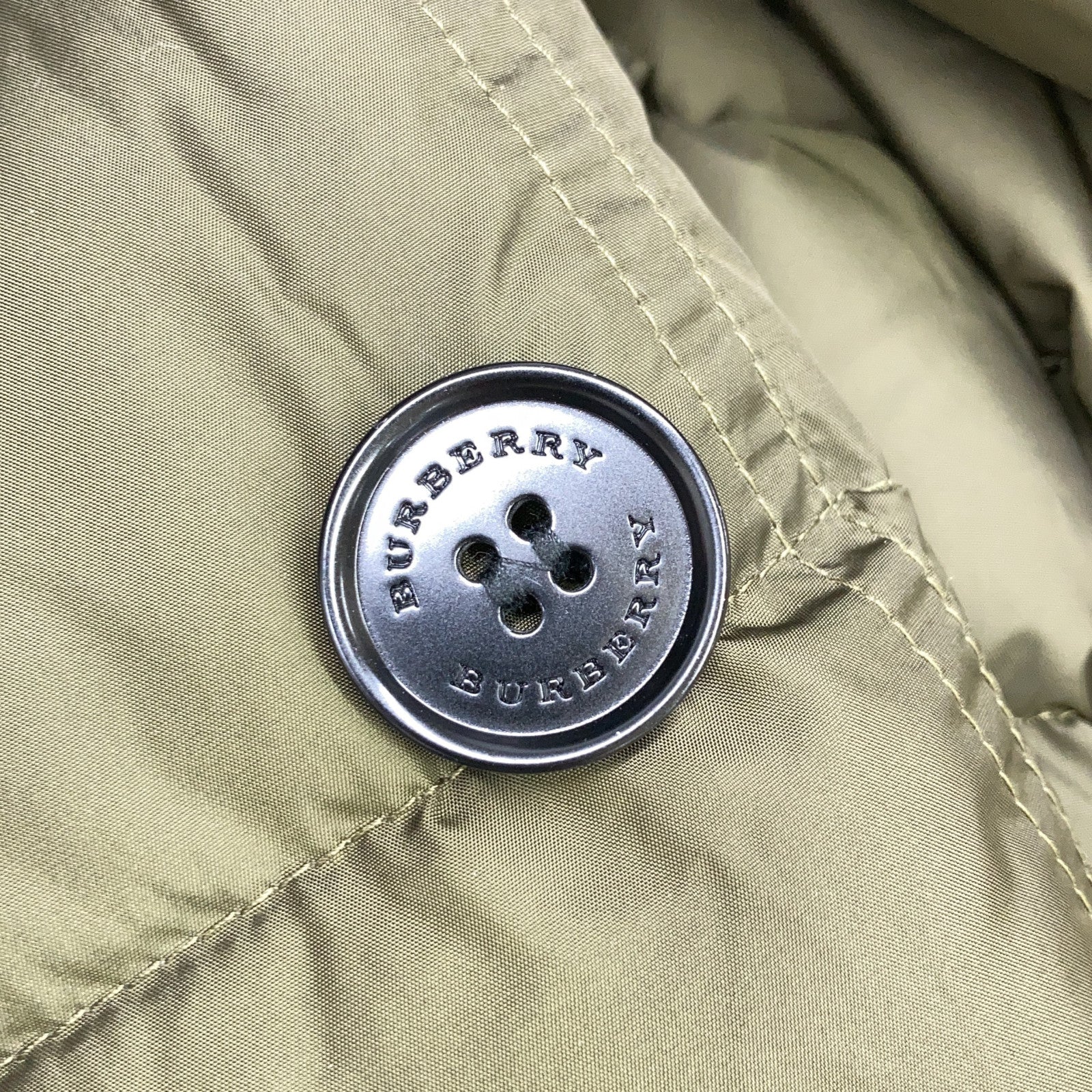 BURBERRY バーバリー 8007304 カーキ キルティング フード付きロングダウンコート コート