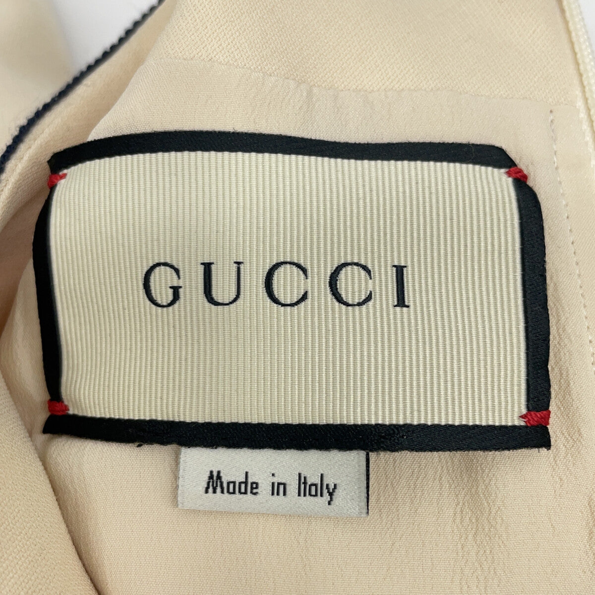 GUCCI 475850 2018 White Interlocking G Pearl Button Web Trim Dress