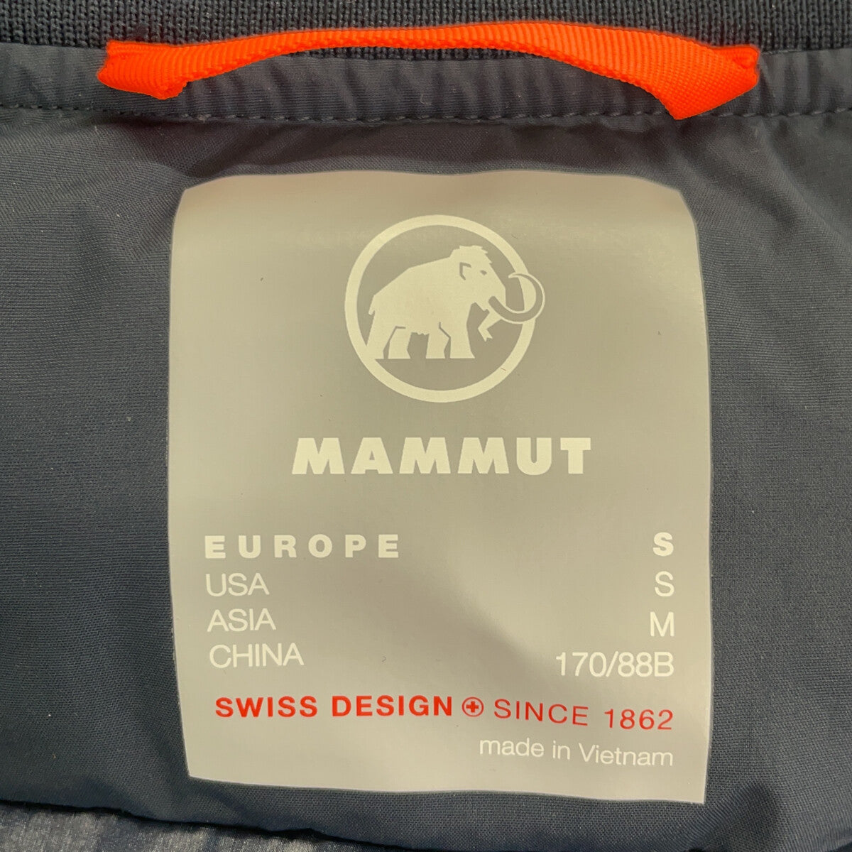 MAMMUT Mammut 1013-03020 Navy Floeberg IN Bomber Asian-Fit Down Jacket Jacket