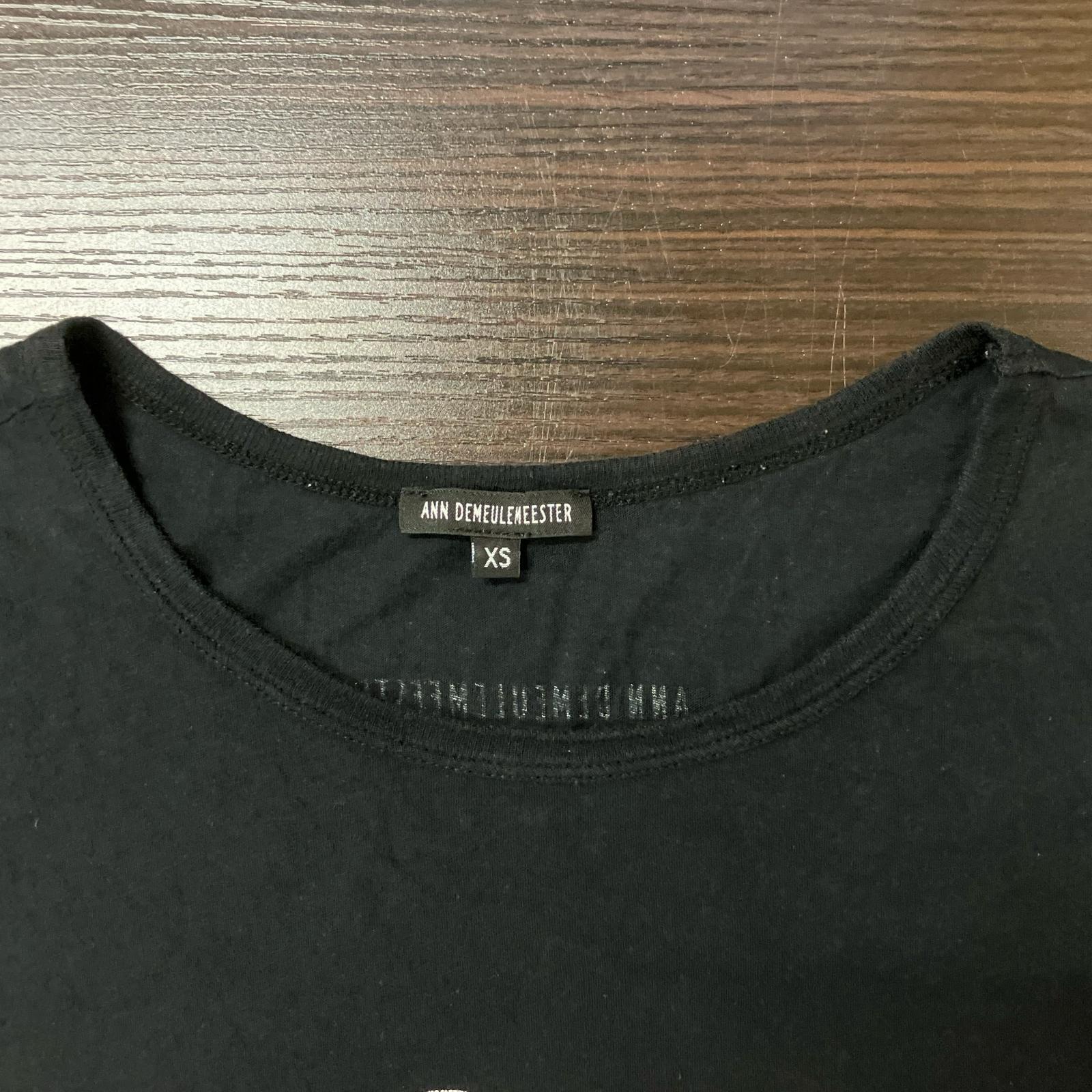 ANN DEMEULEMEESTER アンドゥムルメステール 2009-10aw RE-EDITION ブラック ロゴプリント 復刻Tシャツ トップス