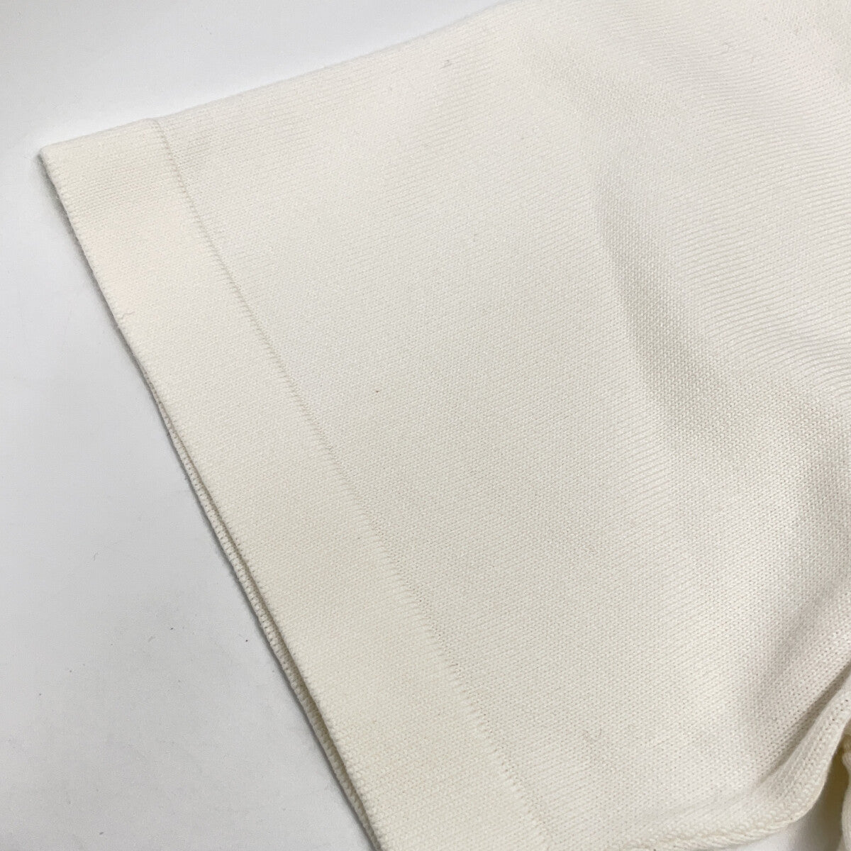 LOUIS VUITTON White Hook Detail Signature Short-Sleeve Knit Top