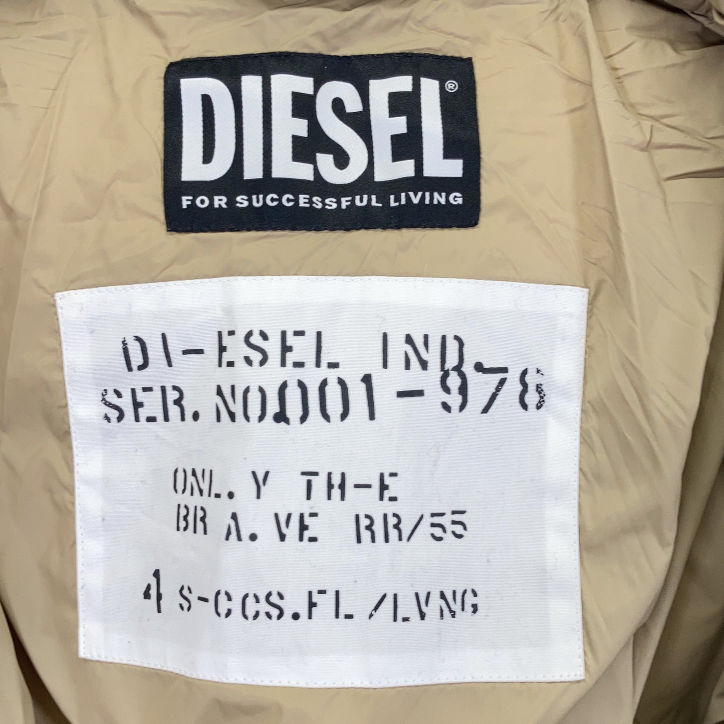 DIESEL ディーゼル A03145 シルバー 襟切り替え ジップアップナイロンダウンジャケット ジャケット