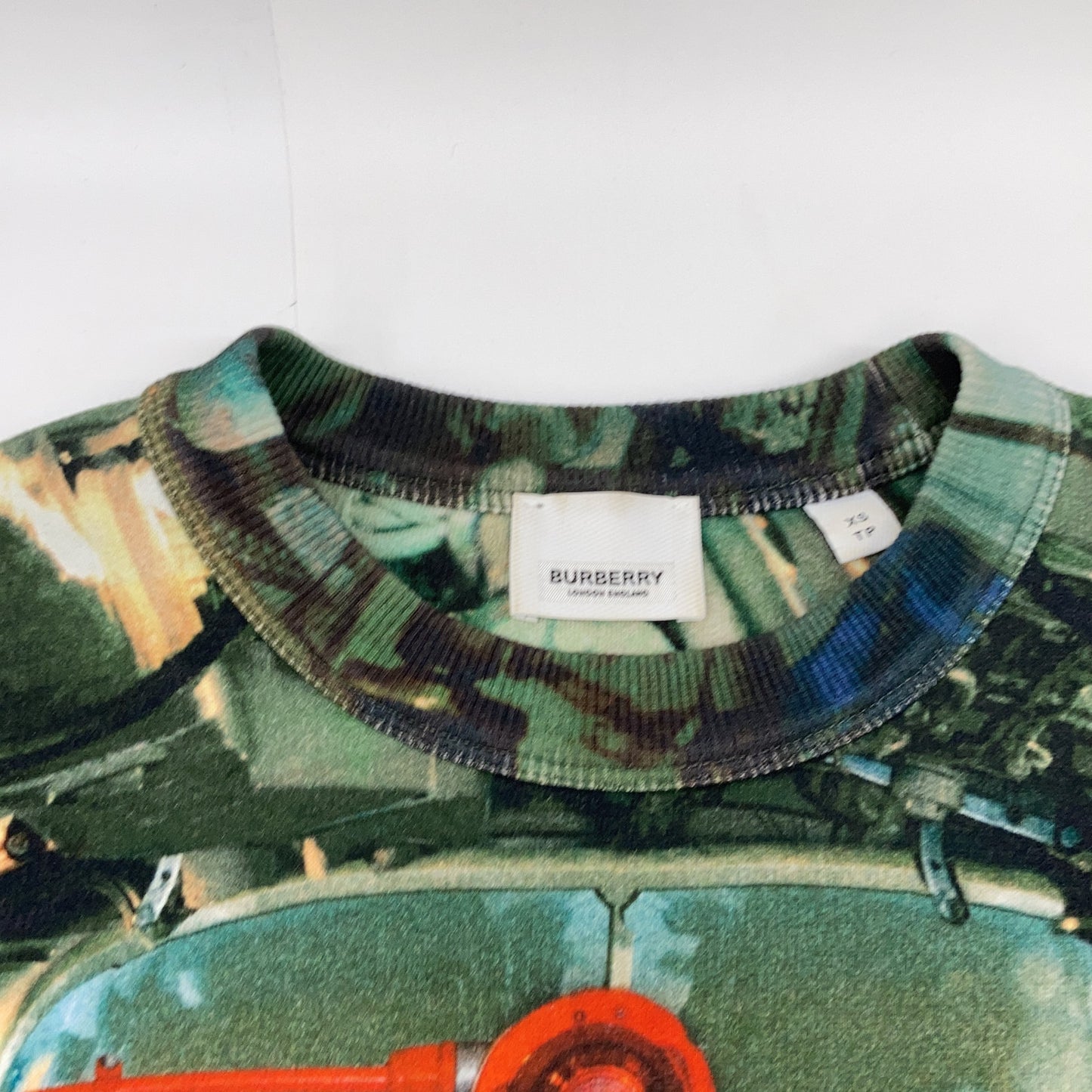 BURBERRY 博柏利 绿色 全幅印花 圆领 长袖 卫衣 上衣