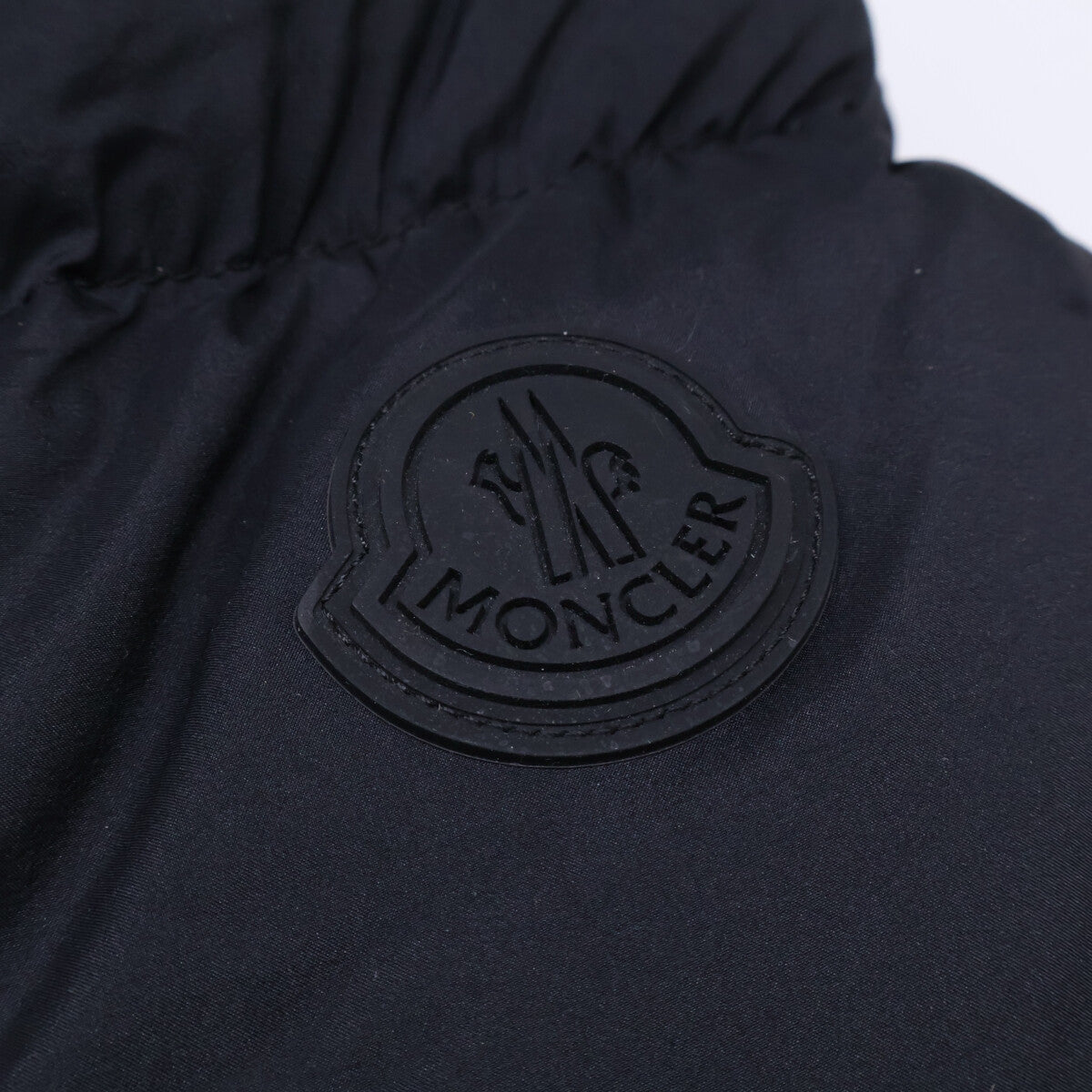[Excellent condition/2023 model] MADEIRA Embossed Logo Hooded Down Jacket, O size for men