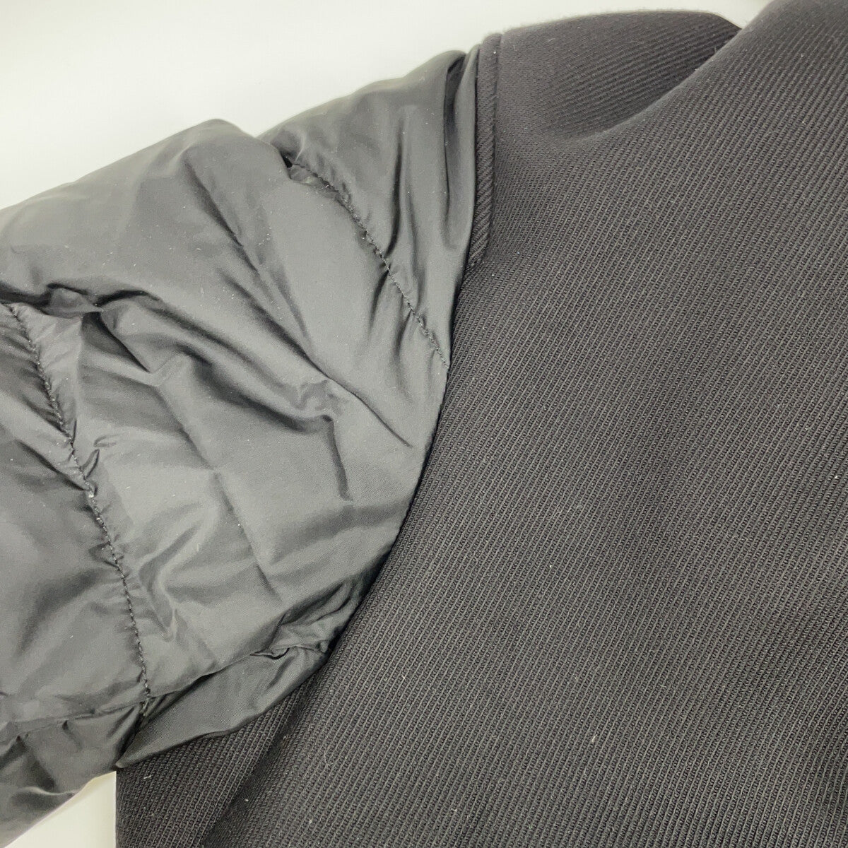 【国内正品】PI0557U 拼接连帽羽绒服 48 男士