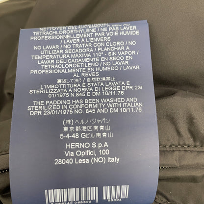 【国内正品】PI0557U 拼接连帽羽绒服 48 男士
