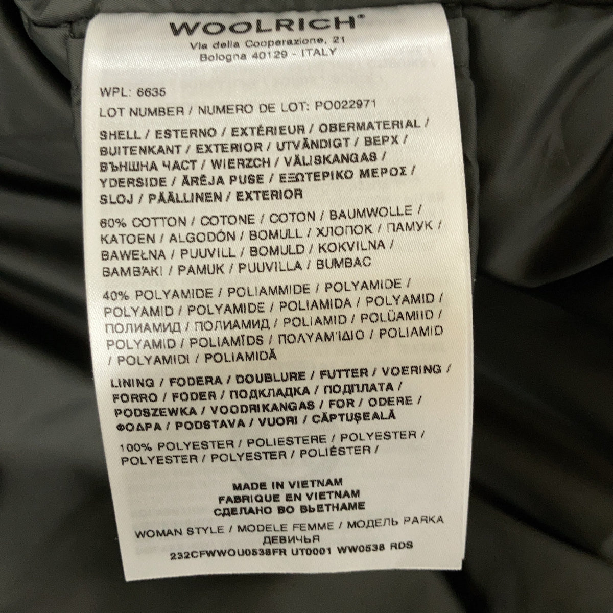 WOOLRICH Woolrich CFWWOU0538FRUT0001 black fur-hooded down jacket jacket