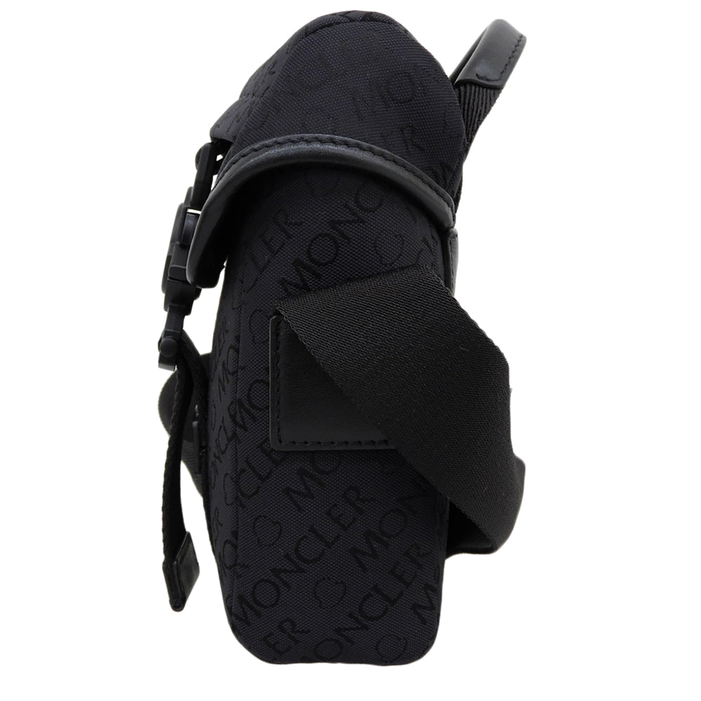 MONCLER モンクレール 美品 SPREAD CROSS BODY クロスボディショルダーバッグ メンズ ブラック 22年製 ショルダーバッグ