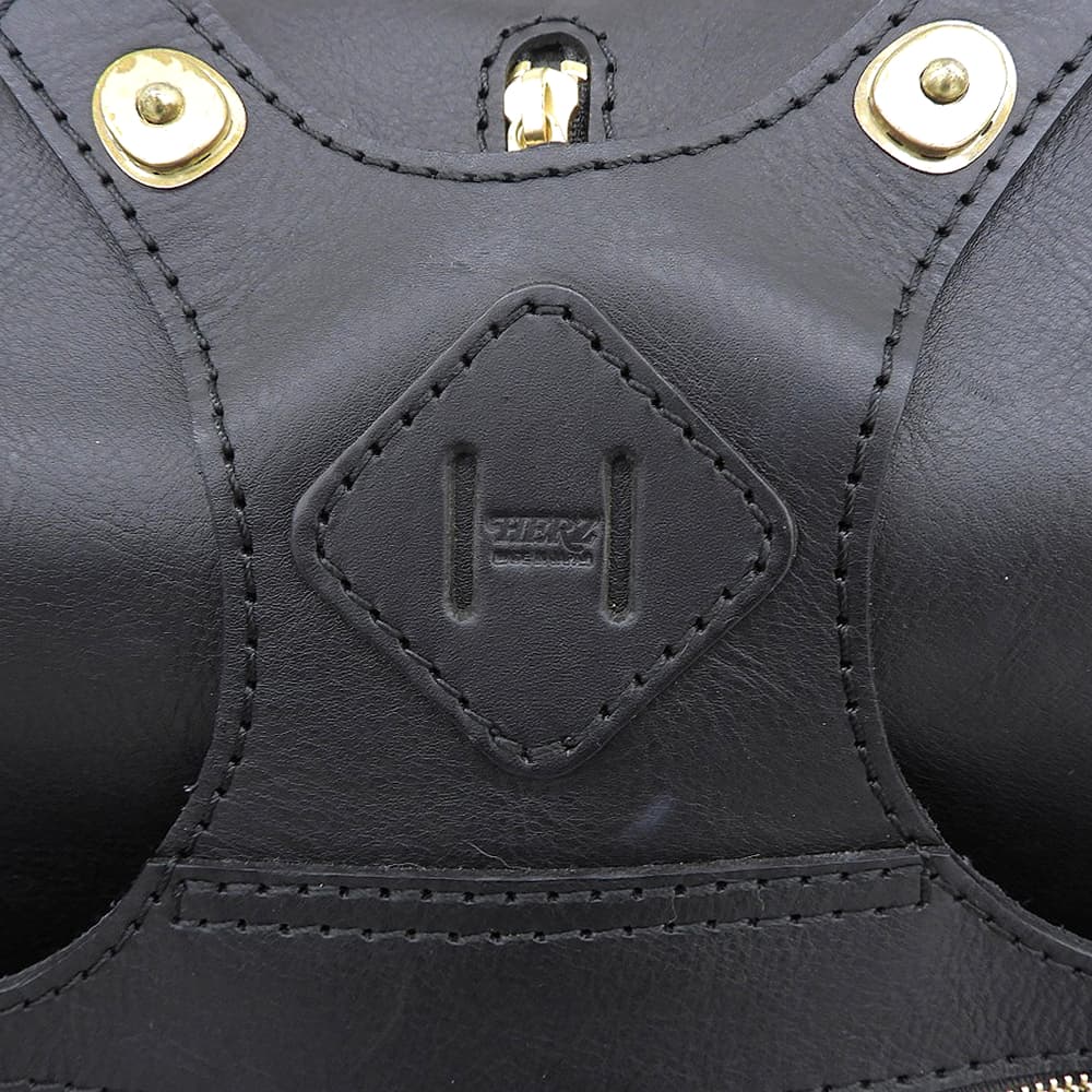 HERZ ヘルツ 着る鞄 ポケット付き S ソフトレザー リュック デイパック メンズ ブラック R-14 リュック バックパック S