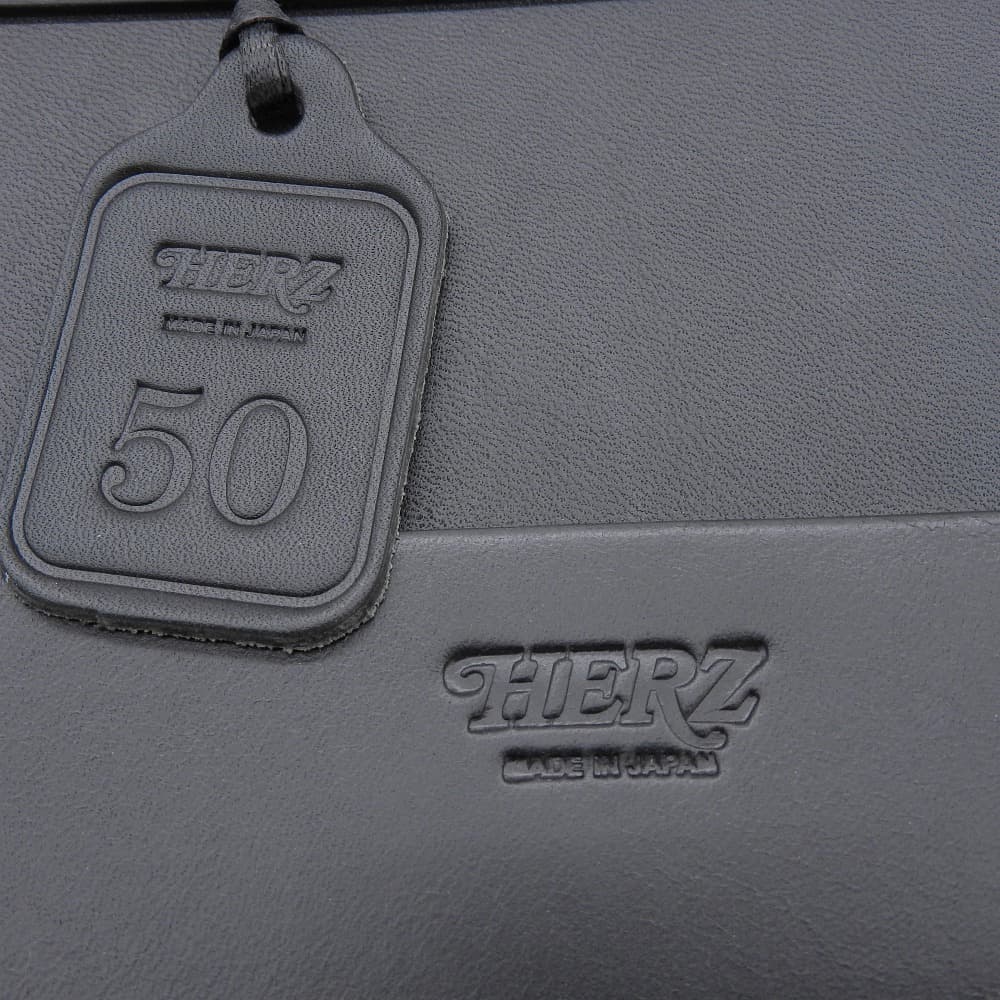 HERZ ヘルツ ソフトレザー 1本ベルトバレルリュック リュック デイパック メンズ ブラック R-26 リュック バックパック F