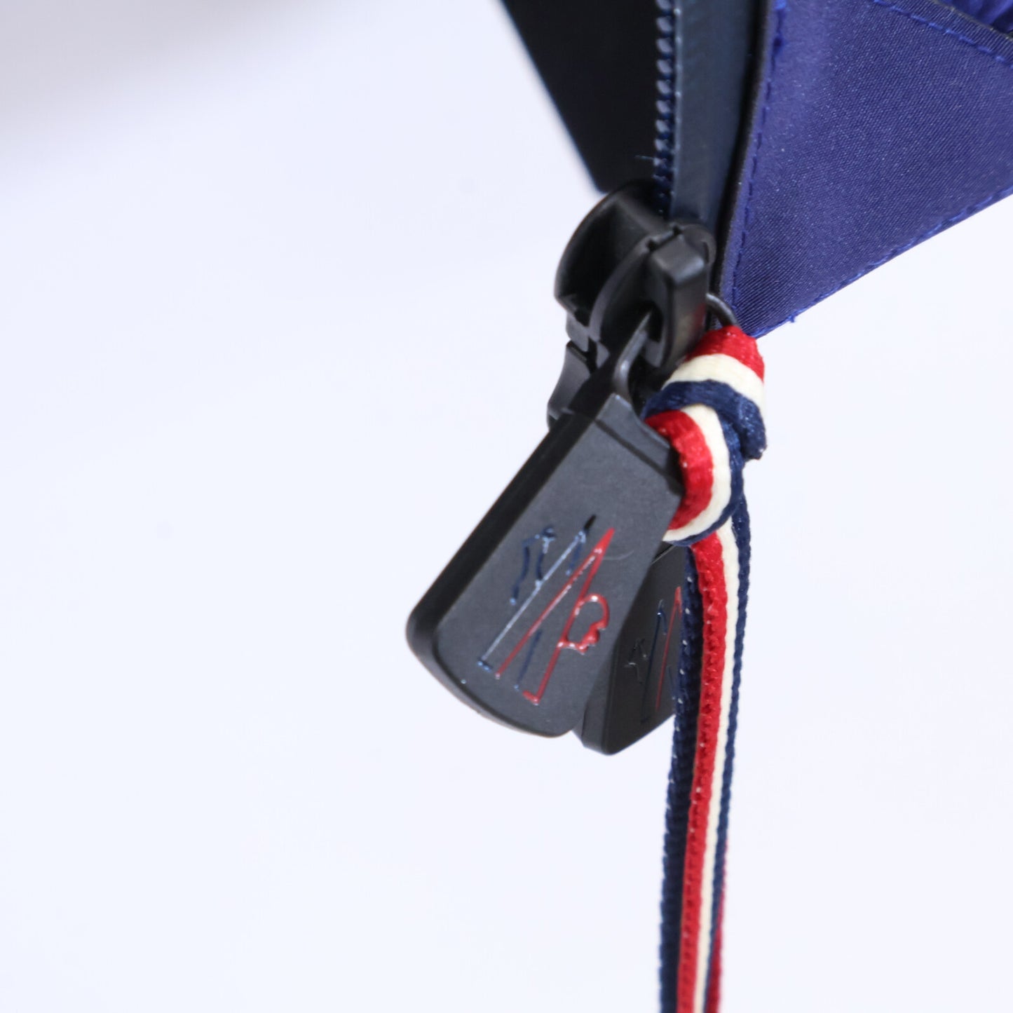 MONCLER モンクレール GRENOBLEグルノーブル【新品同様】DAY-NAMICコレクション BARNAVE フーディダウンジャケット ジャケット