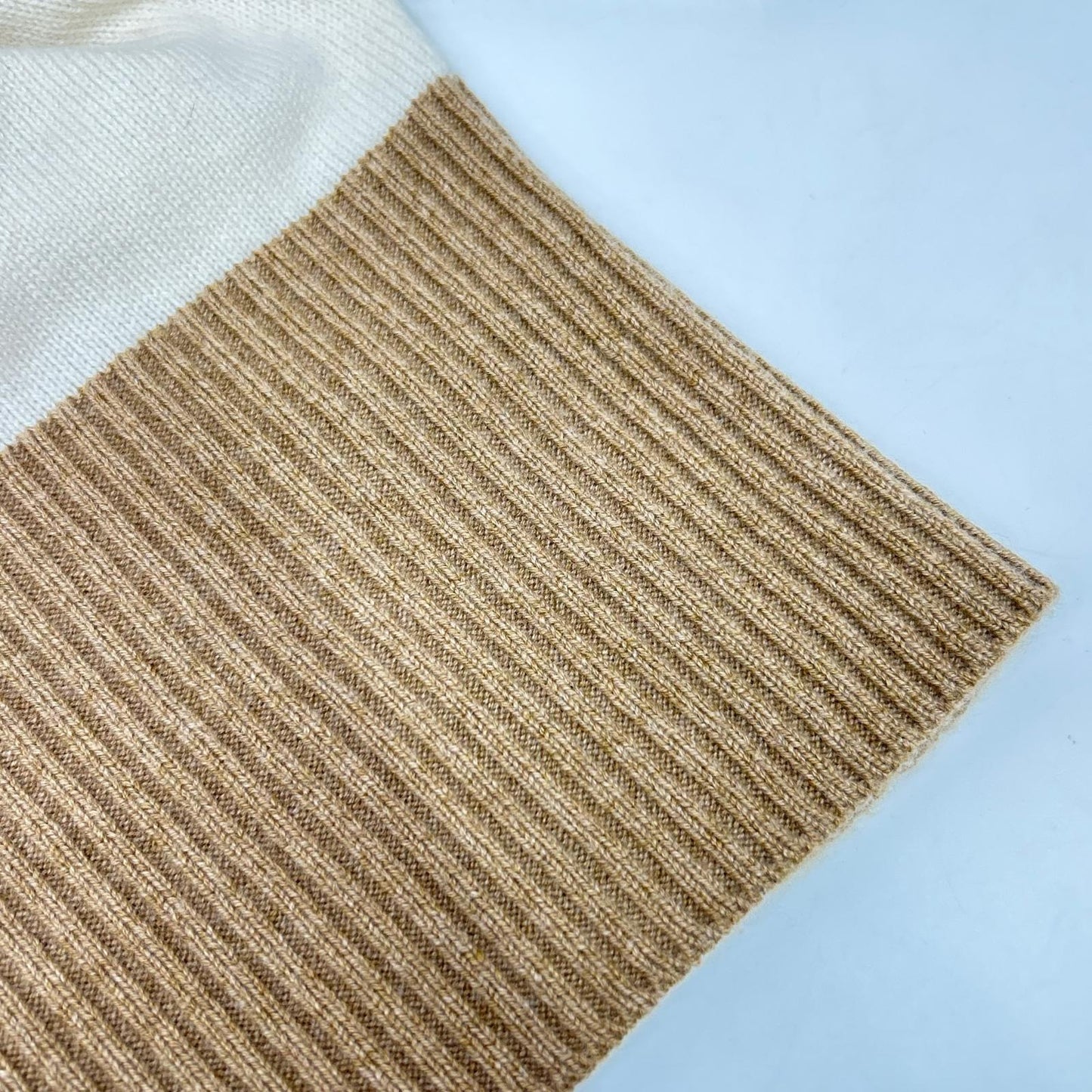 Loro Piana ロロピアーナ FAL2867 アイボリー×ブラウン×グレー ベビーカシミヤ ハイネック ニットプルオーバー トップス